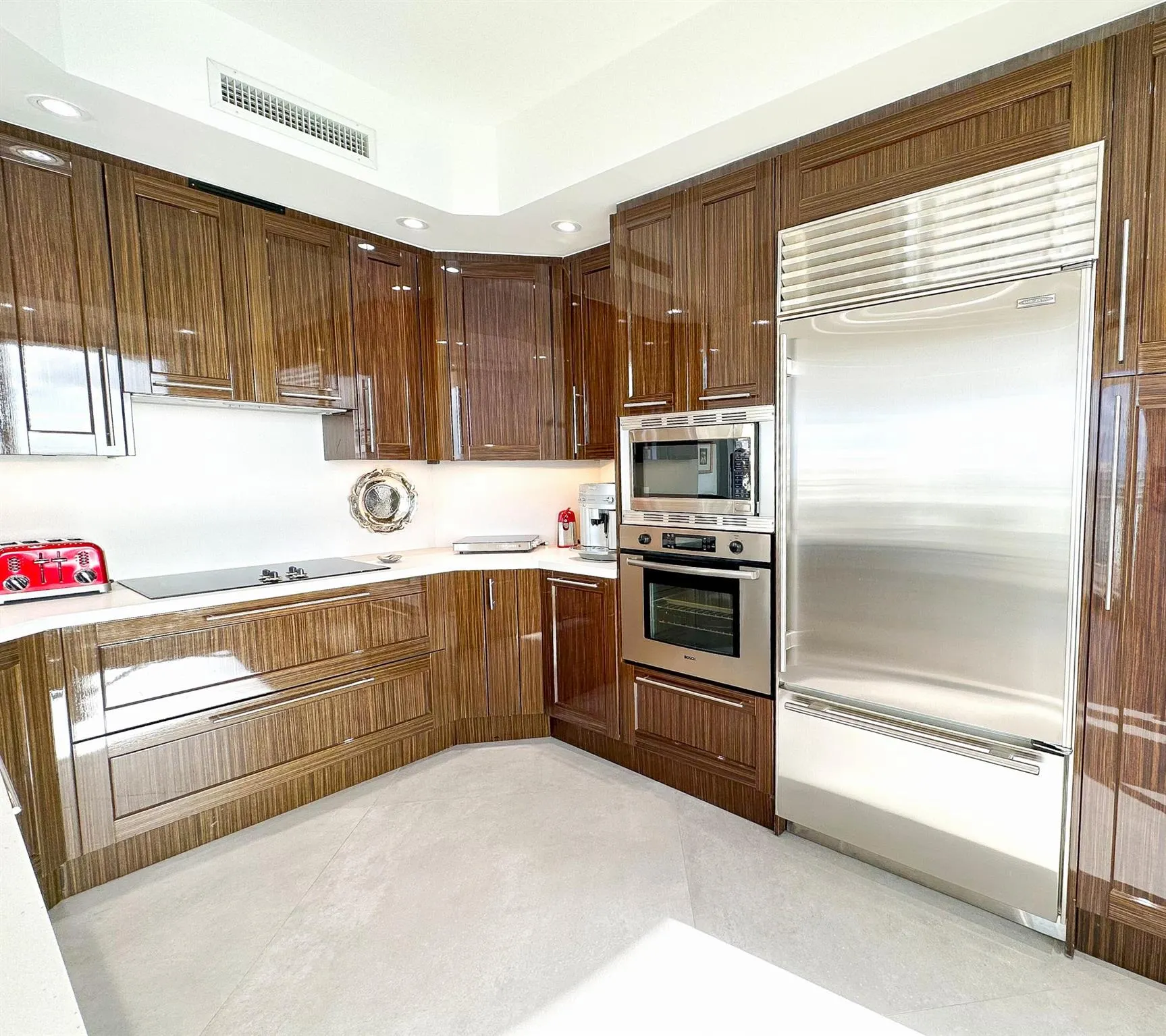 2700 N Ocean Drive, #1806b