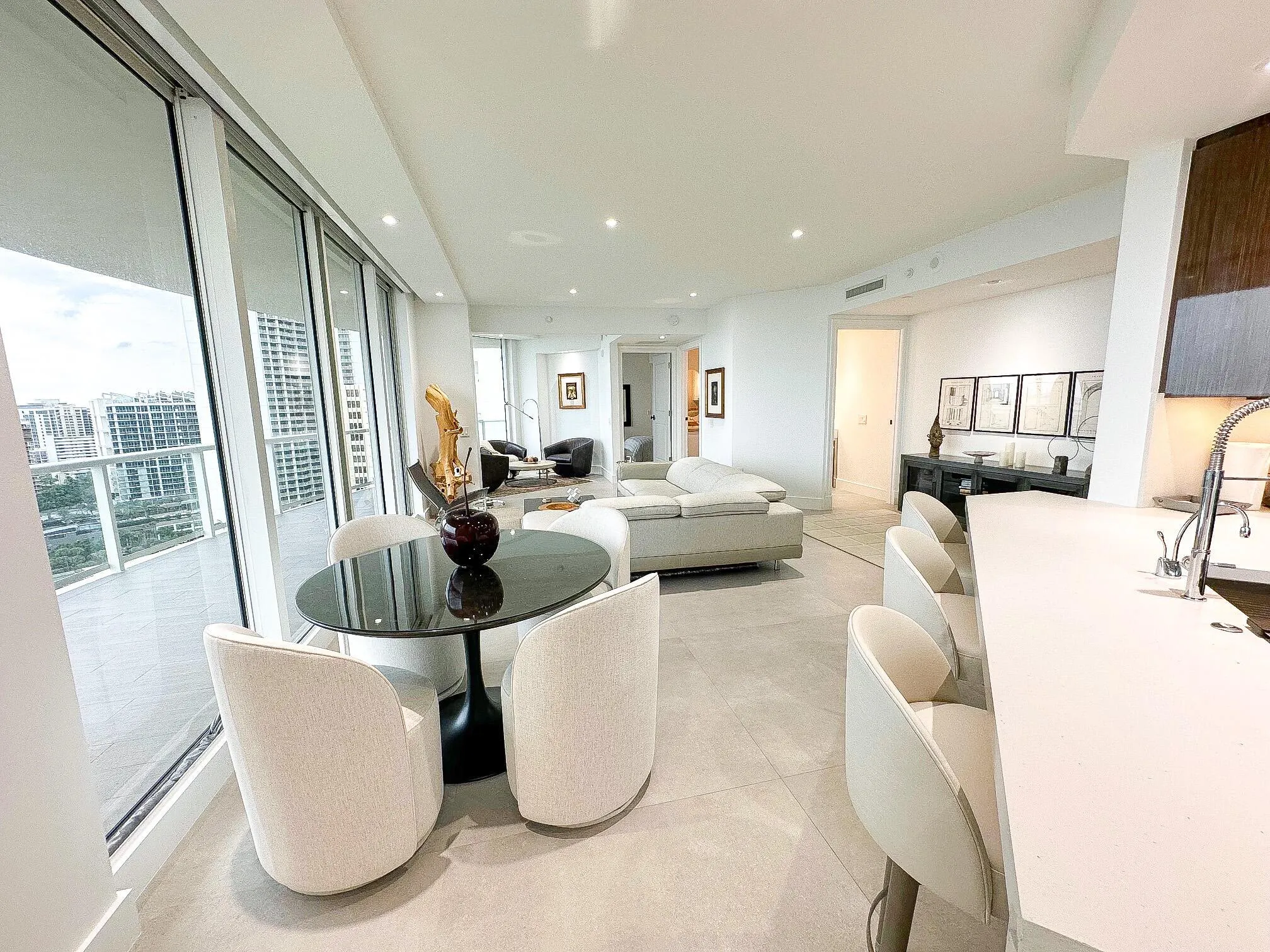 2700 N Ocean Drive, #1806b