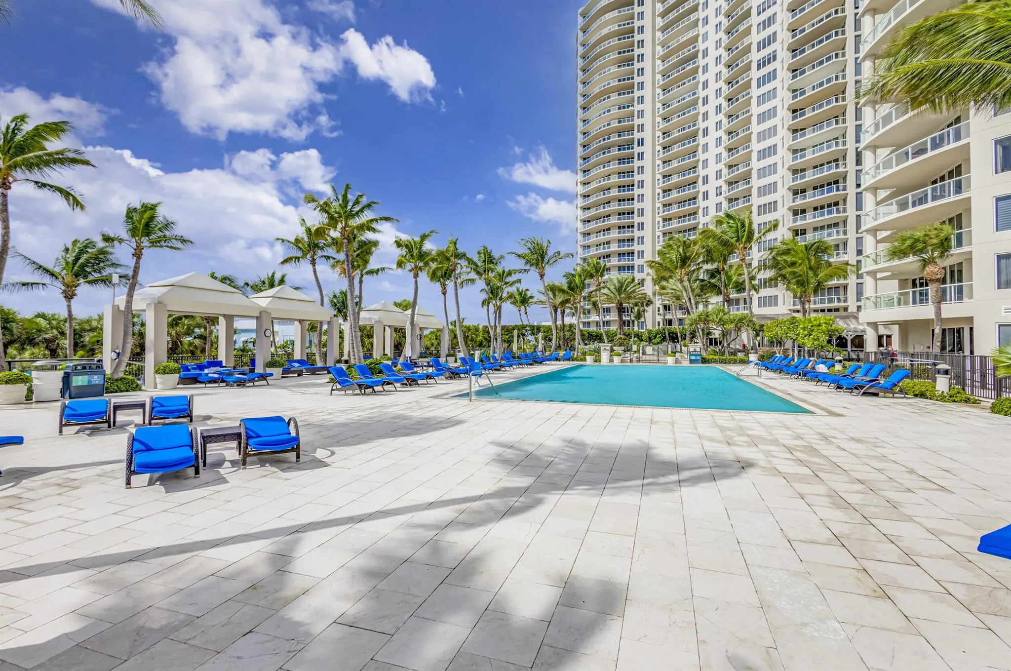 2700 N Ocean Drive, #1806b