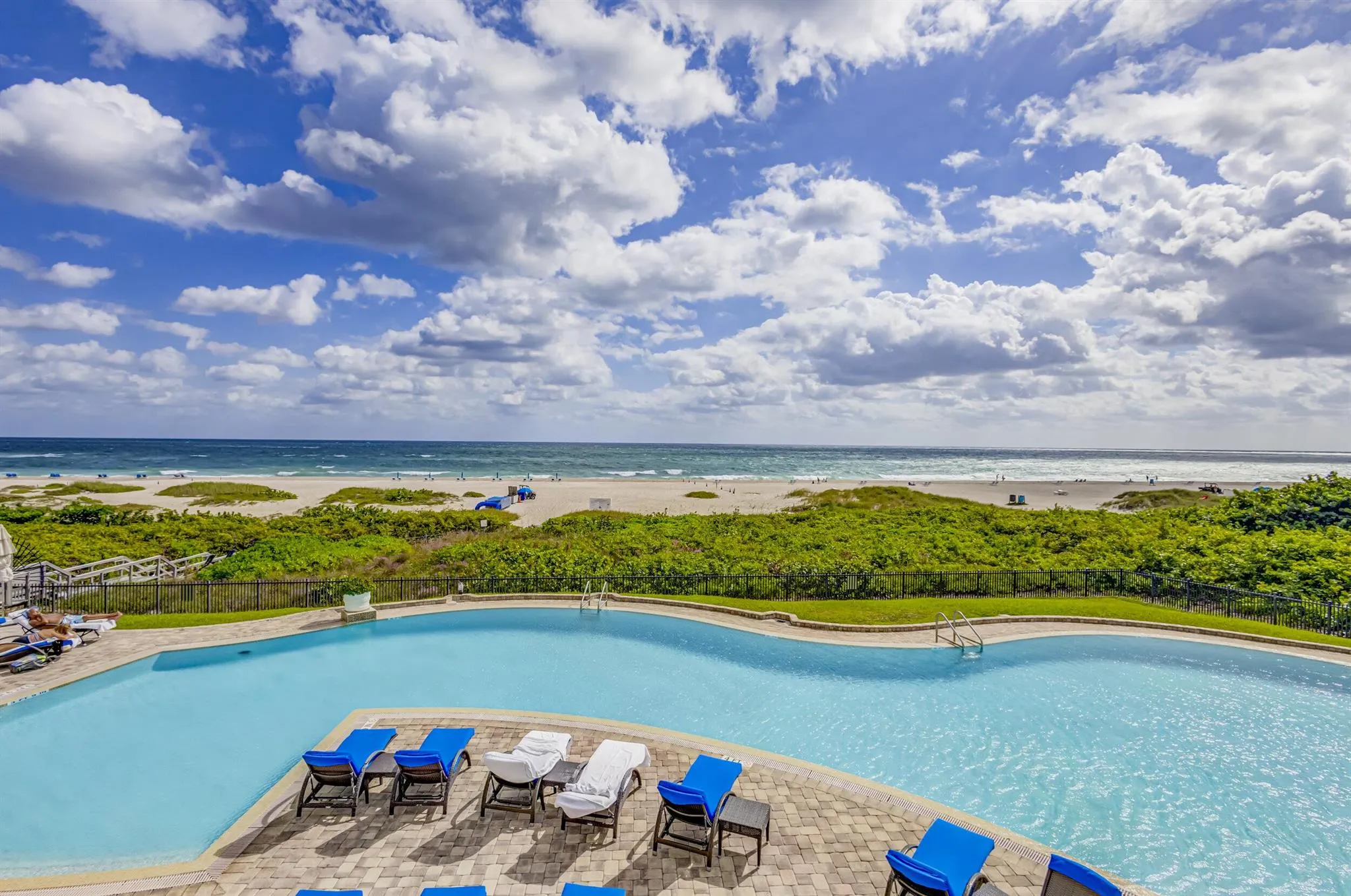 2700 N Ocean Drive, #1806b