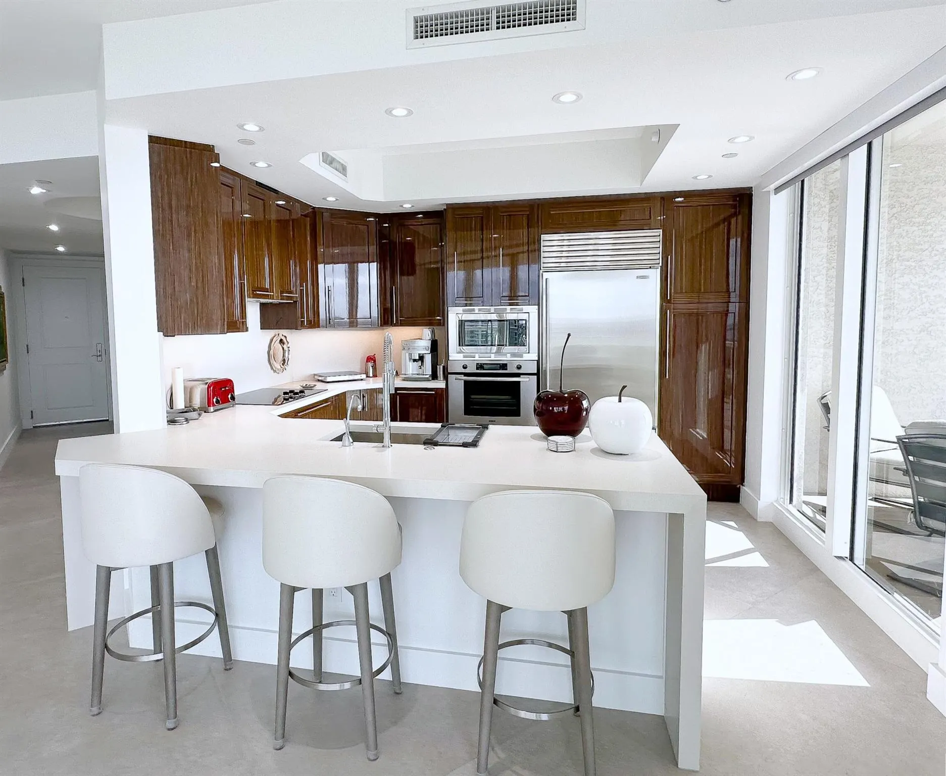 2700 N Ocean Drive, #1806b