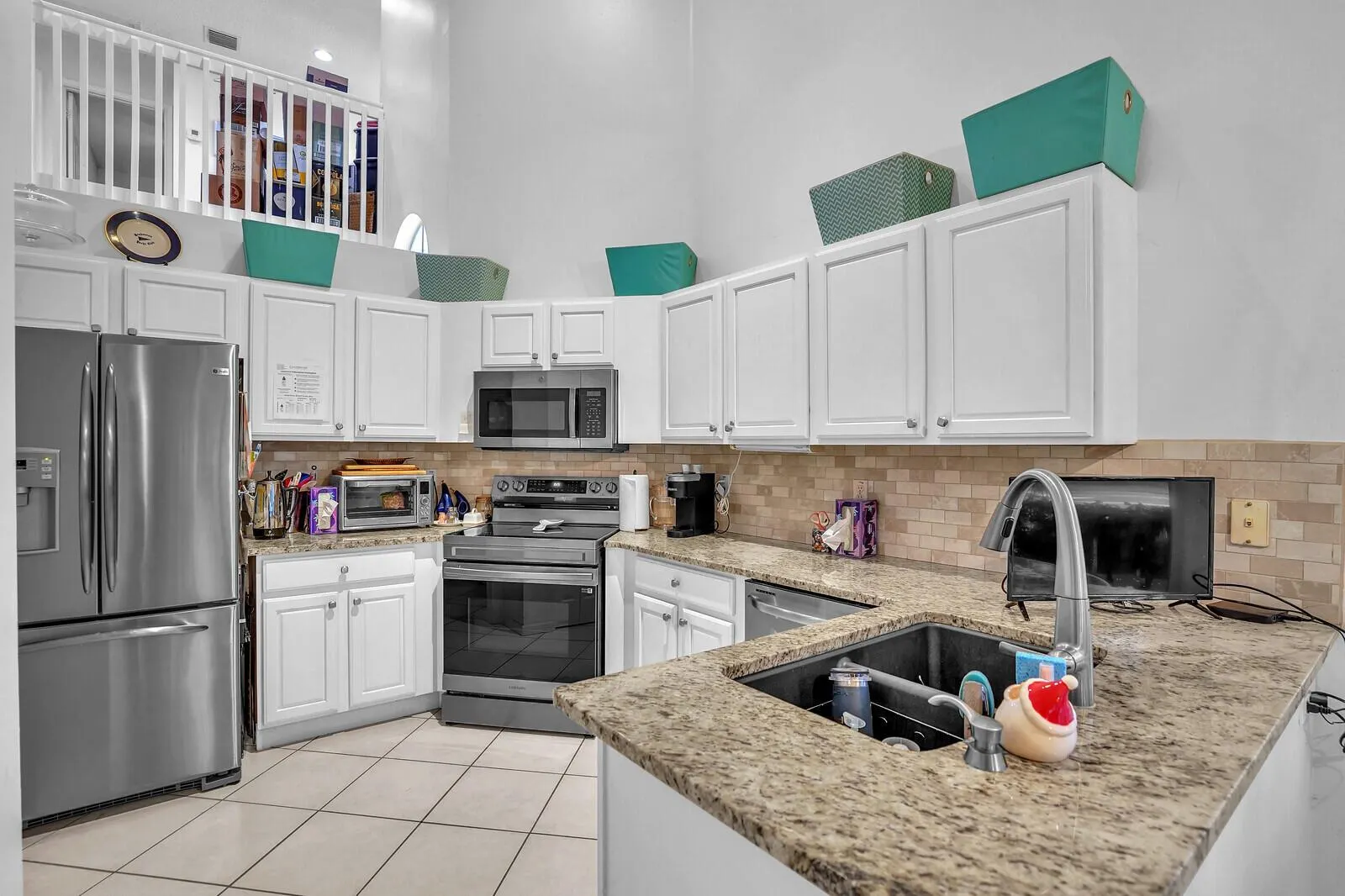 10673 Pelican Drive