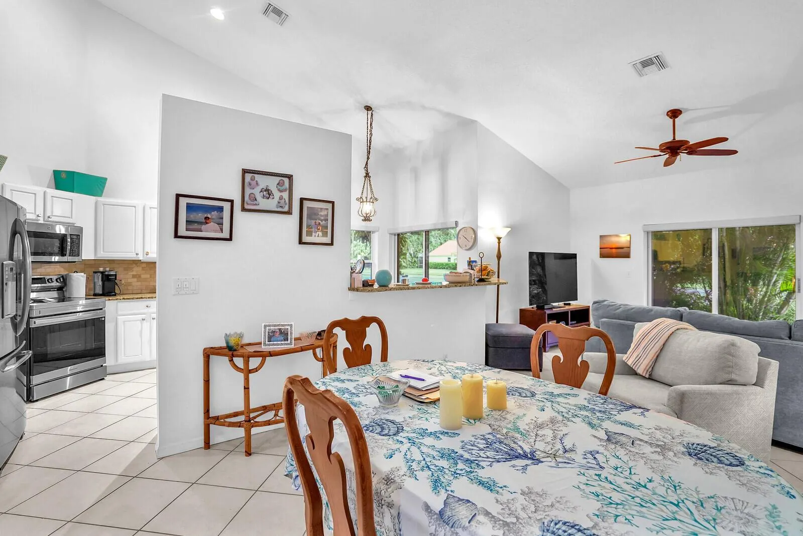 10673 Pelican Drive