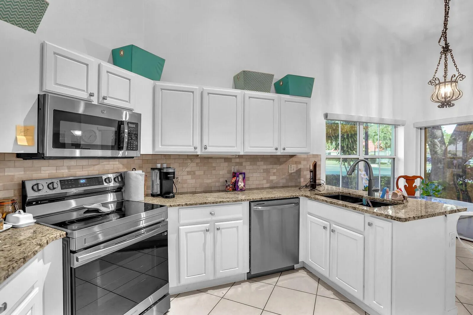10673 Pelican Drive