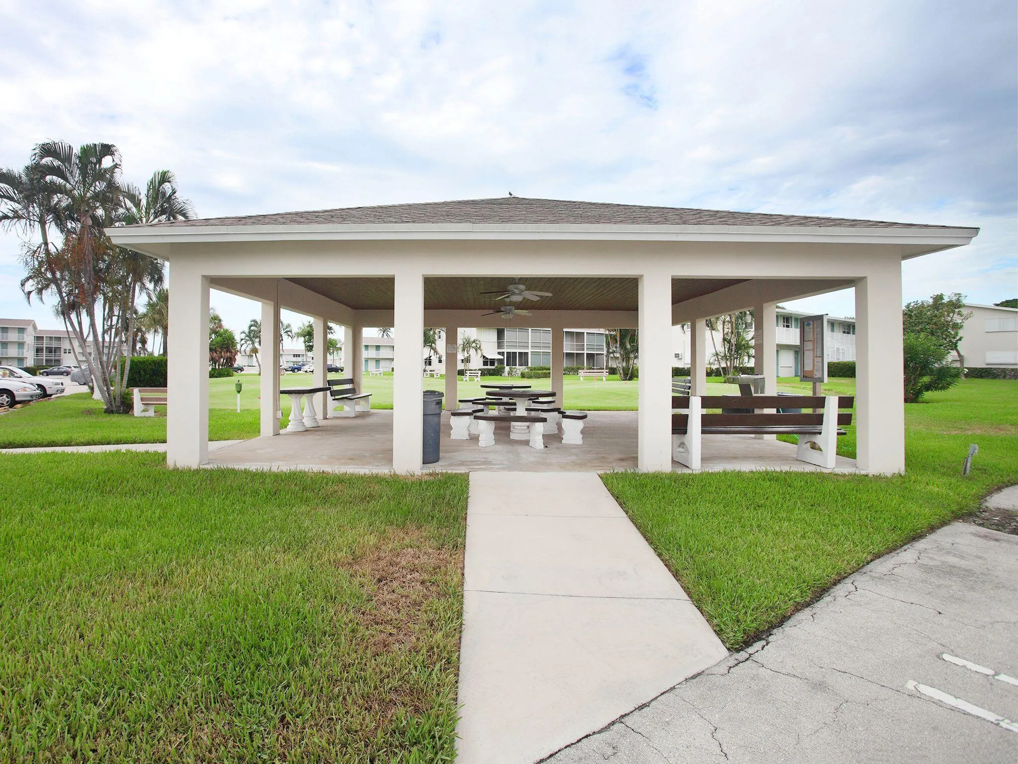 530 Horizons W, #205