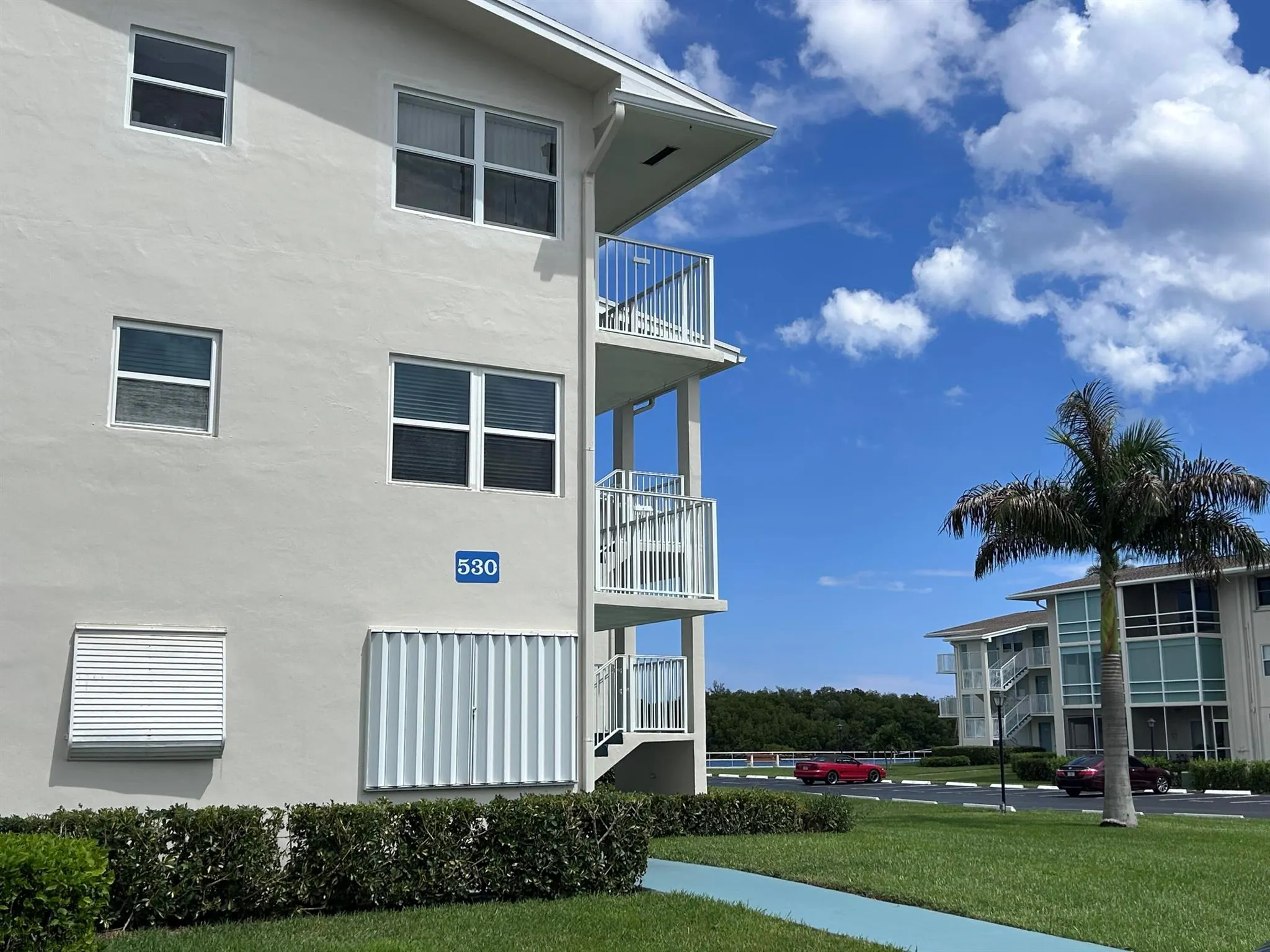530 Horizons W, #205