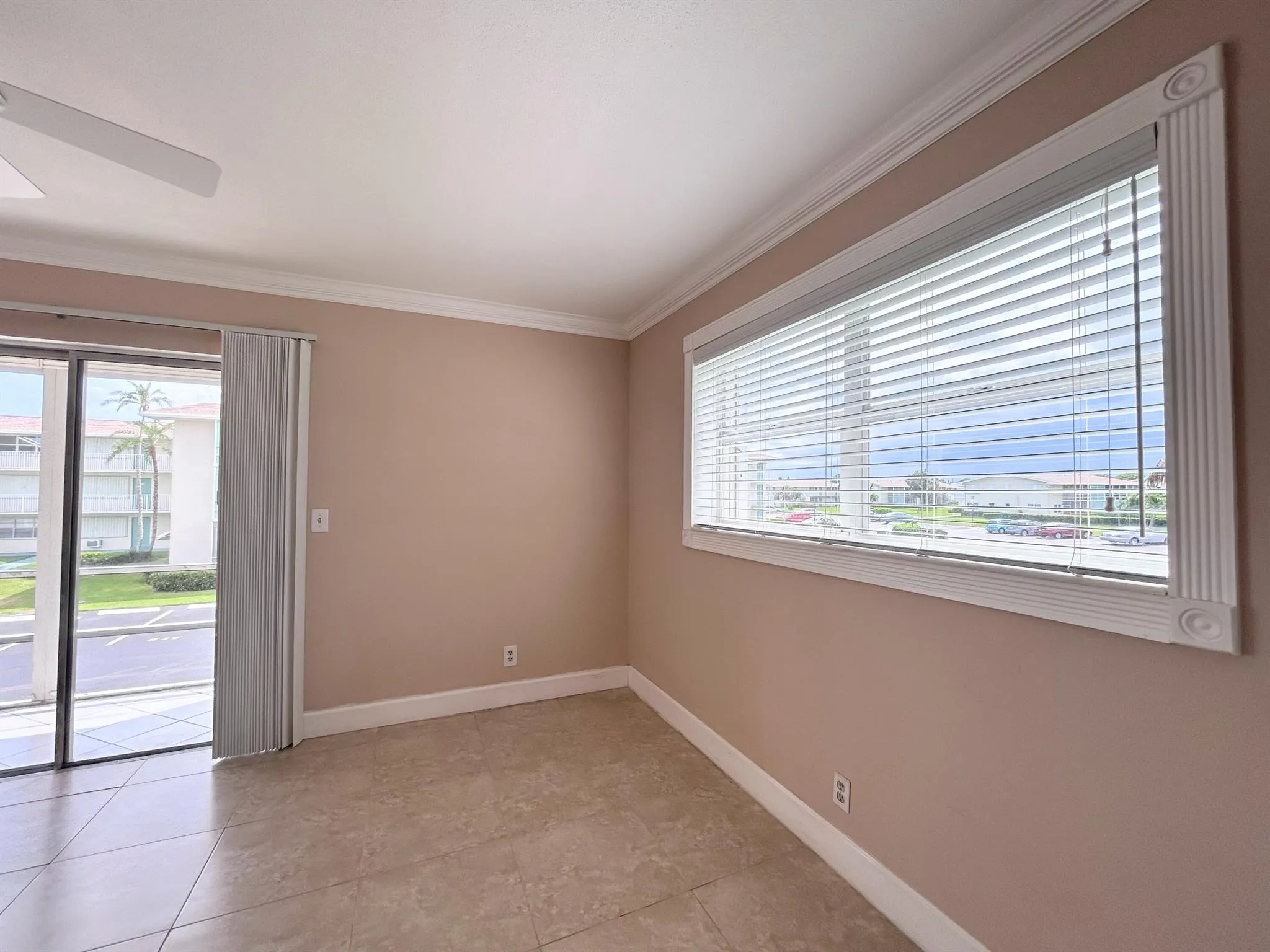 530 Horizons W, #205