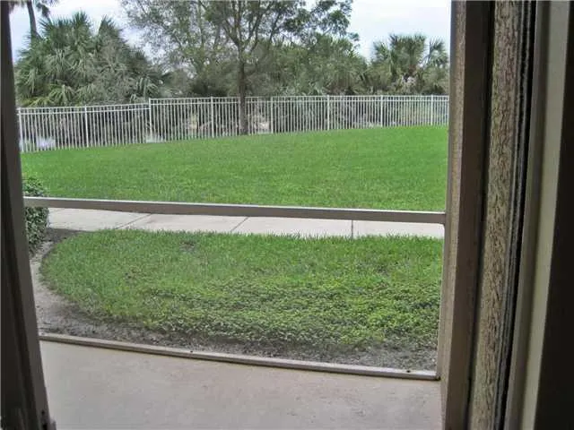 6533 Emerald Dunes Drive, #106