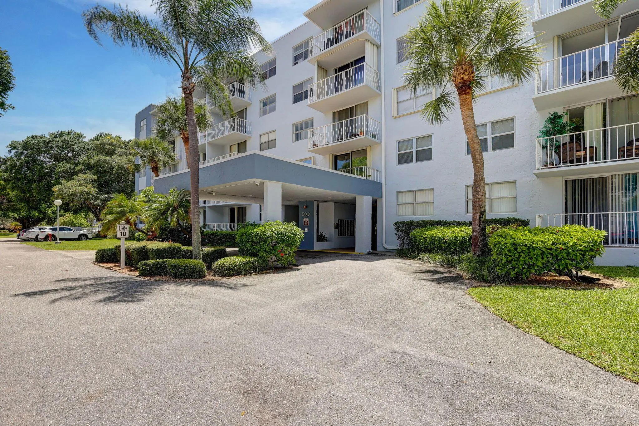 500 Executive Center Drive, #5-A