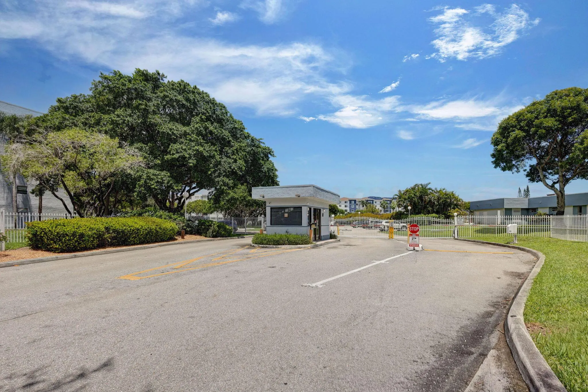 500 Executive Center Drive, #5-A