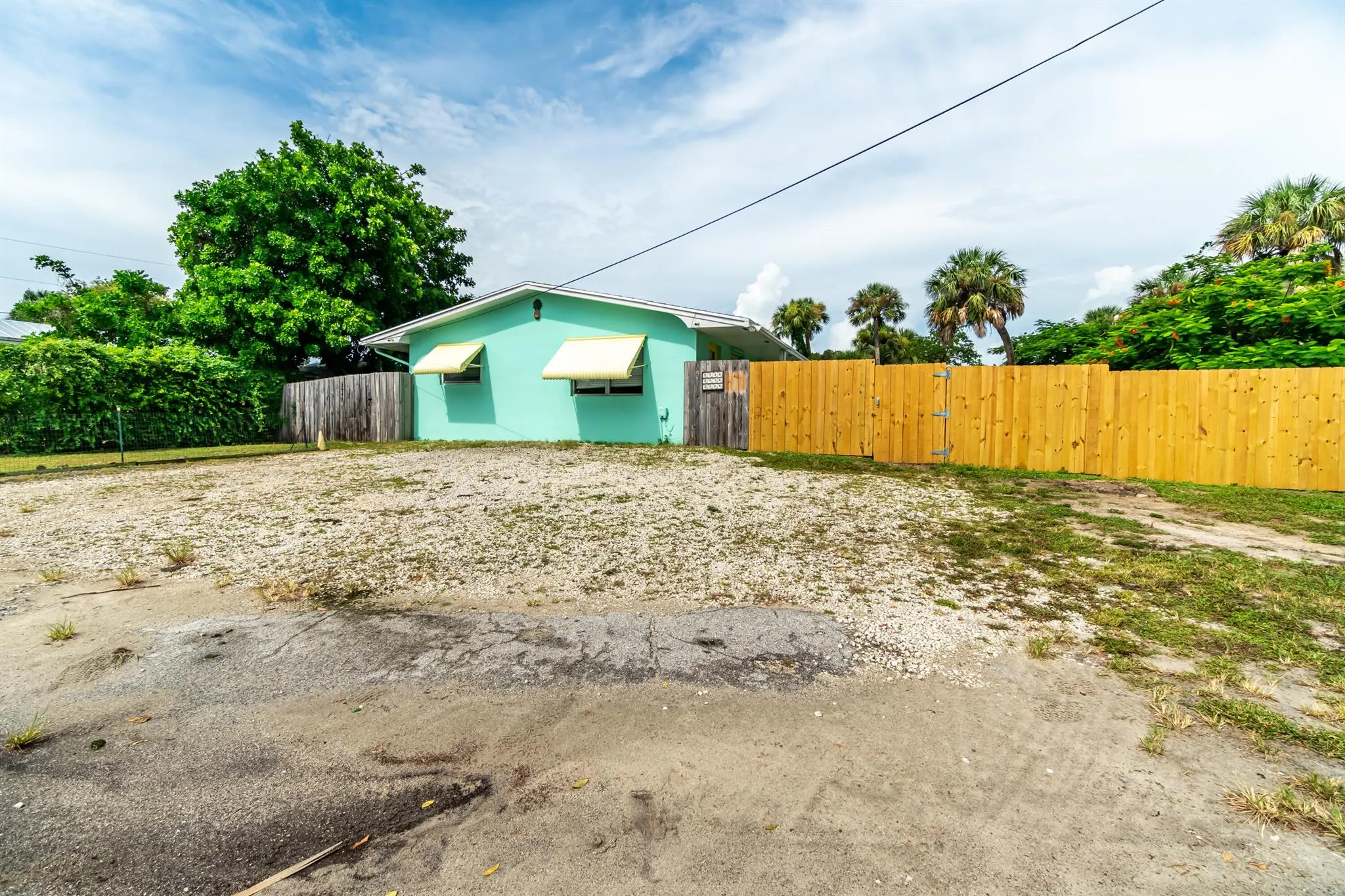 2566 NE Hickory Avenue, #B