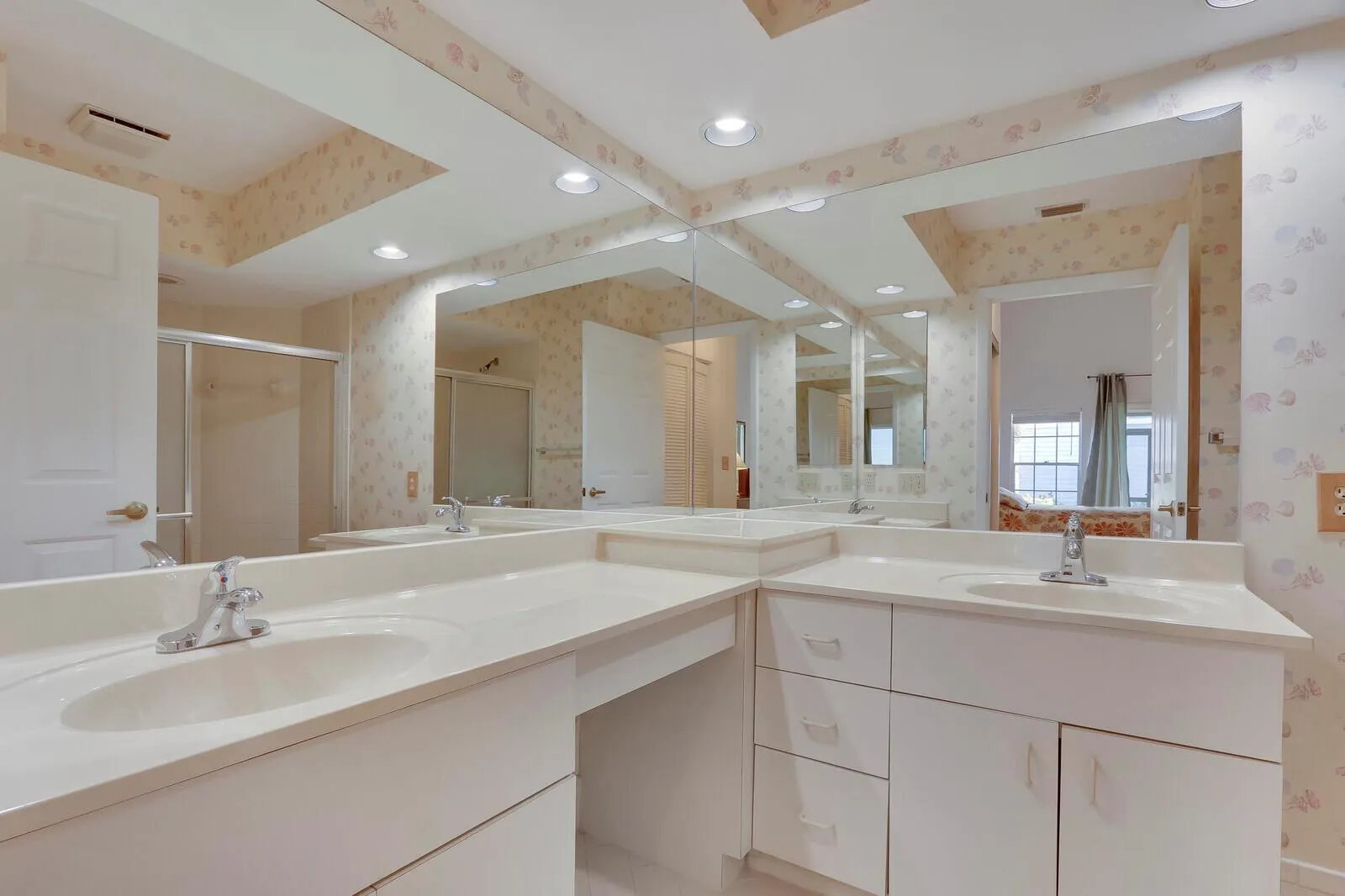 1302 Ocean Dunes Circle