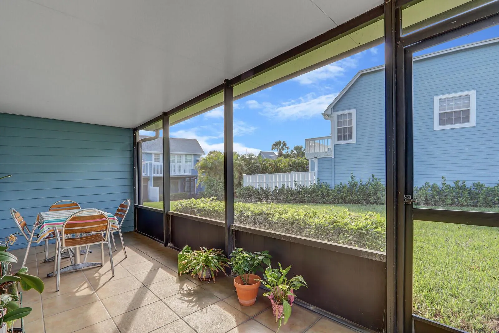 1302 Ocean Dunes Circle