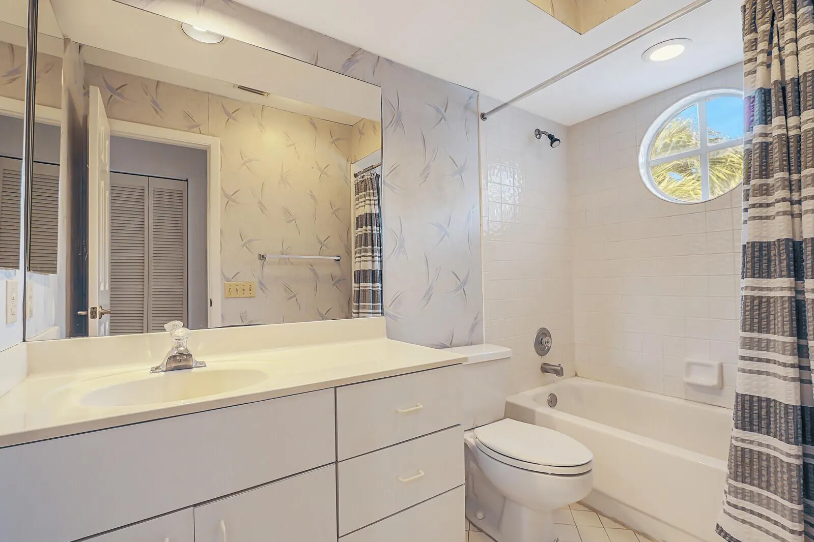 1302 Ocean Dunes Circle