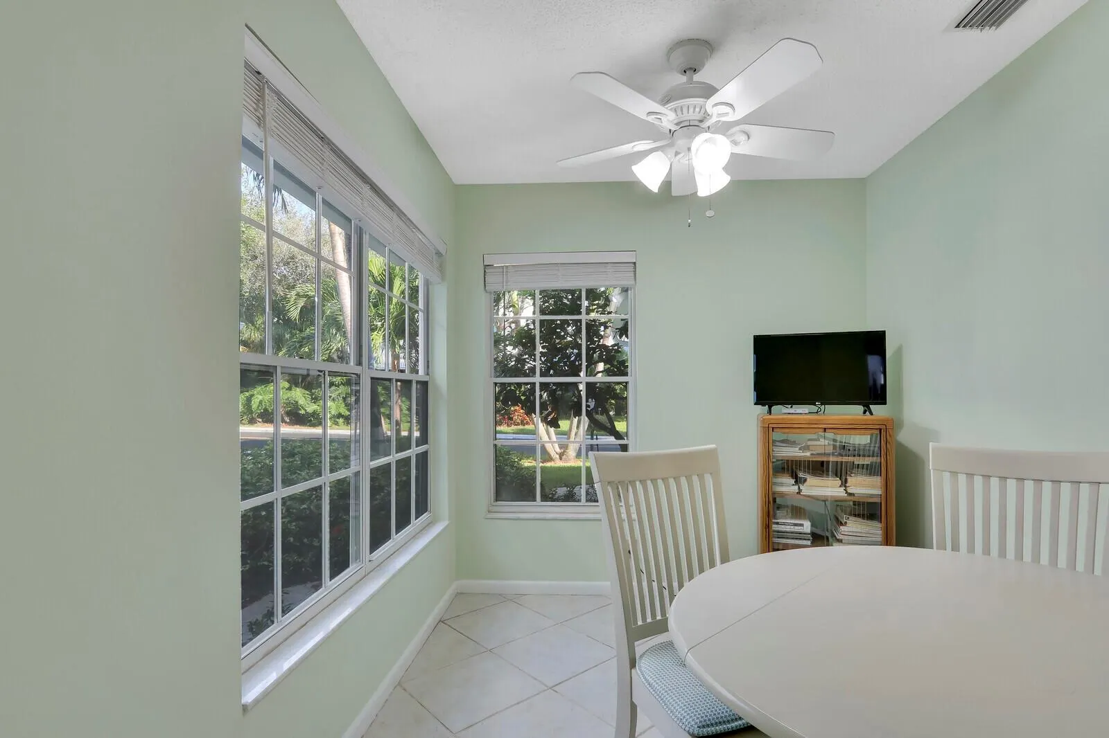 1302 Ocean Dunes Circle