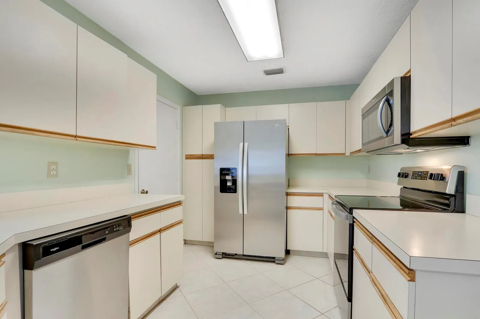 1302 Ocean Dunes Circle