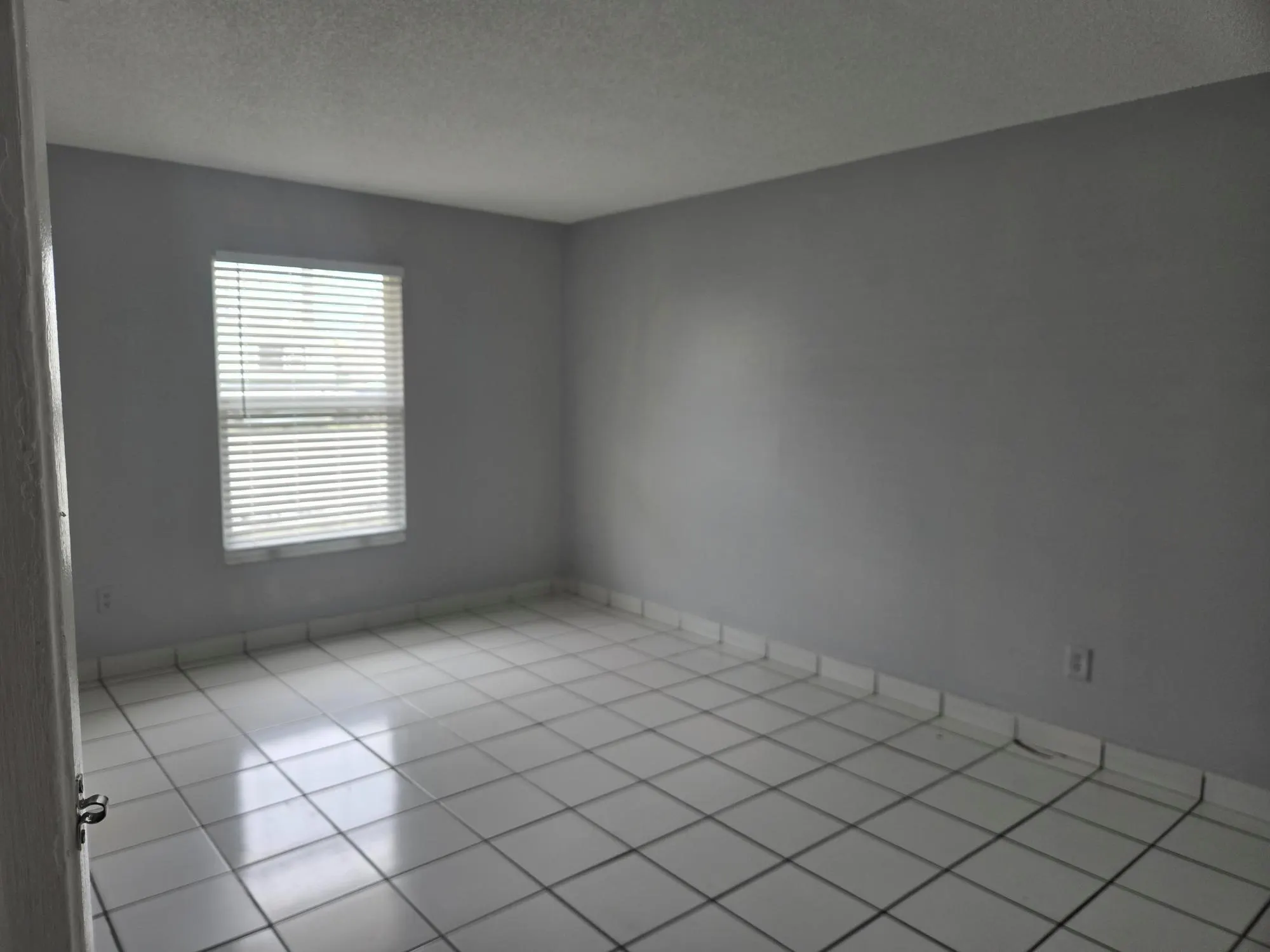 525 Putnam Road, #1