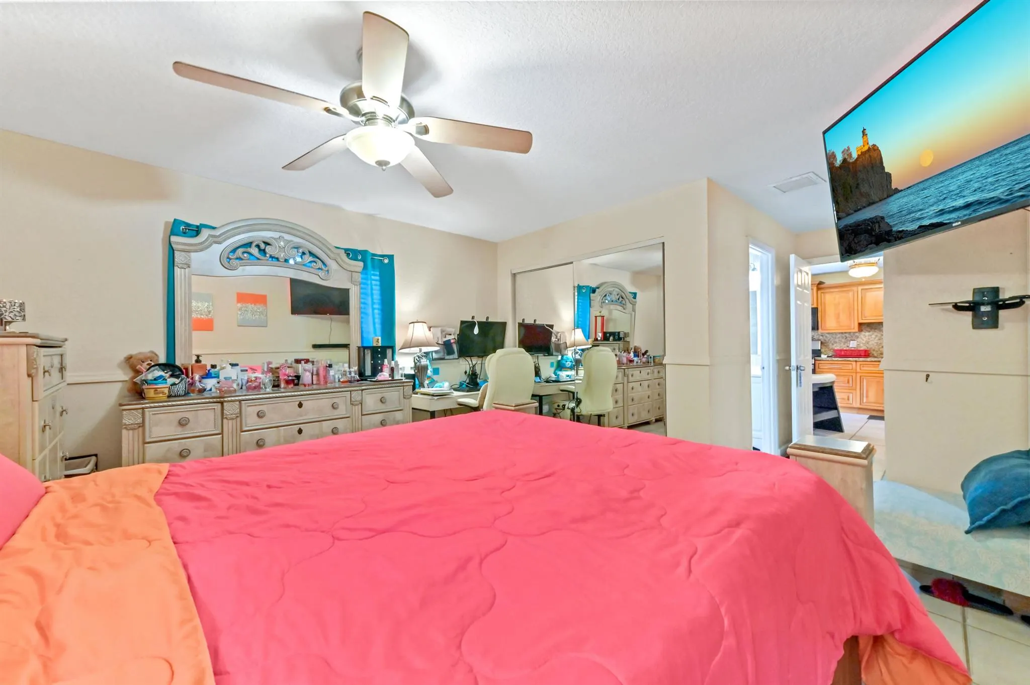6162 Arcade Court