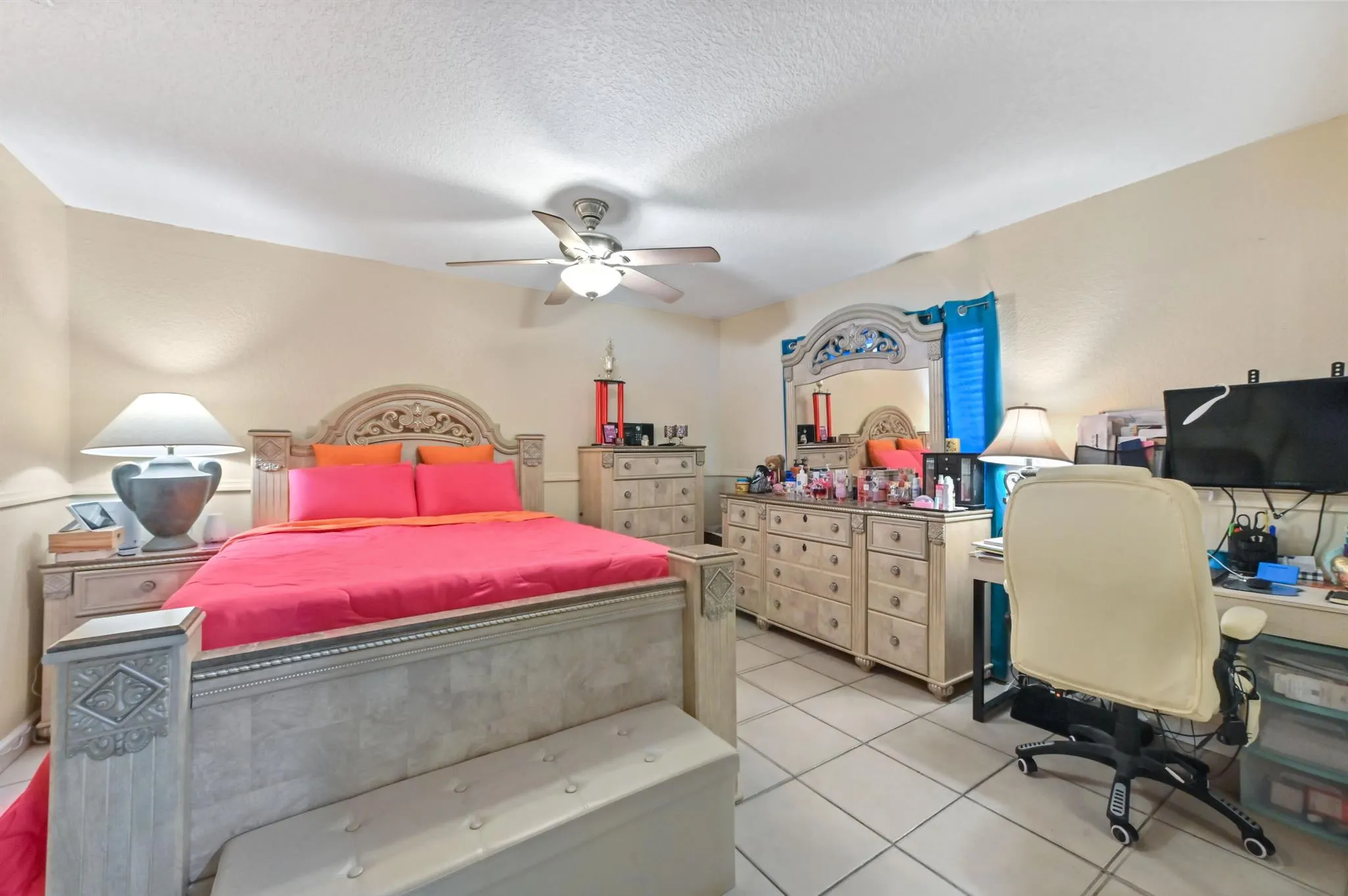 6162 Arcade Court