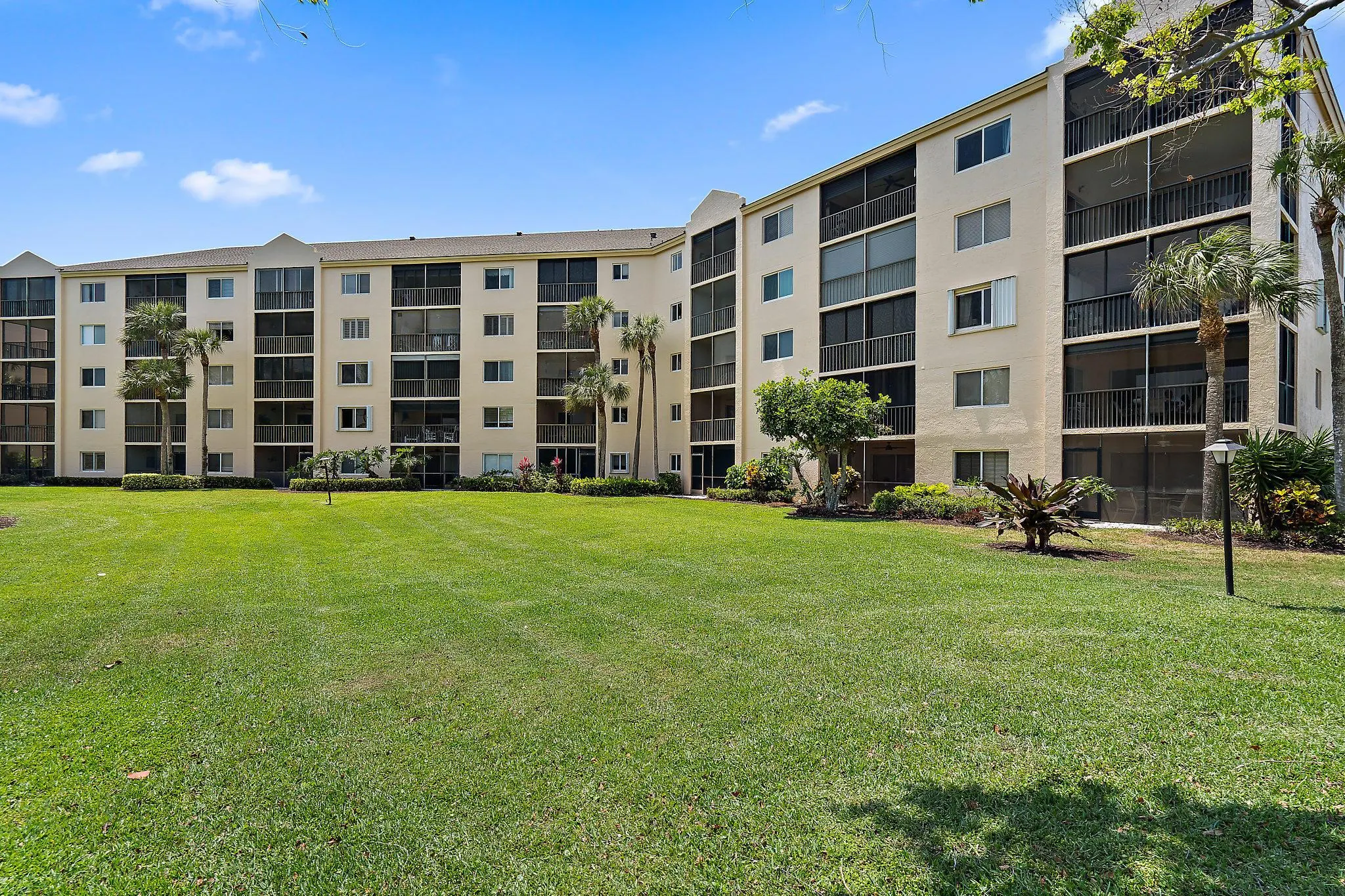 275 Palm Avenue, #C203