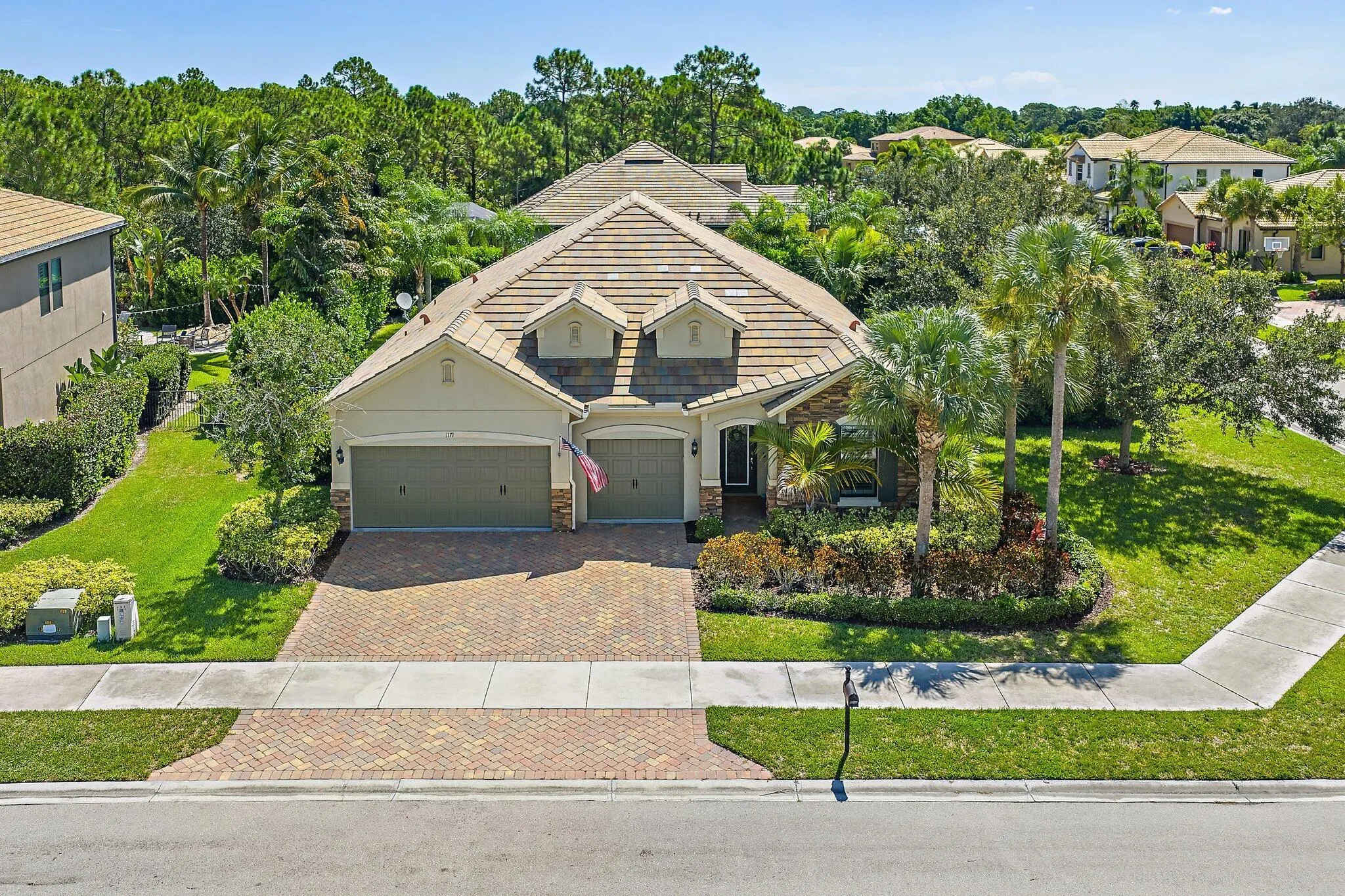 1171 SW Cherry Blossom Lane