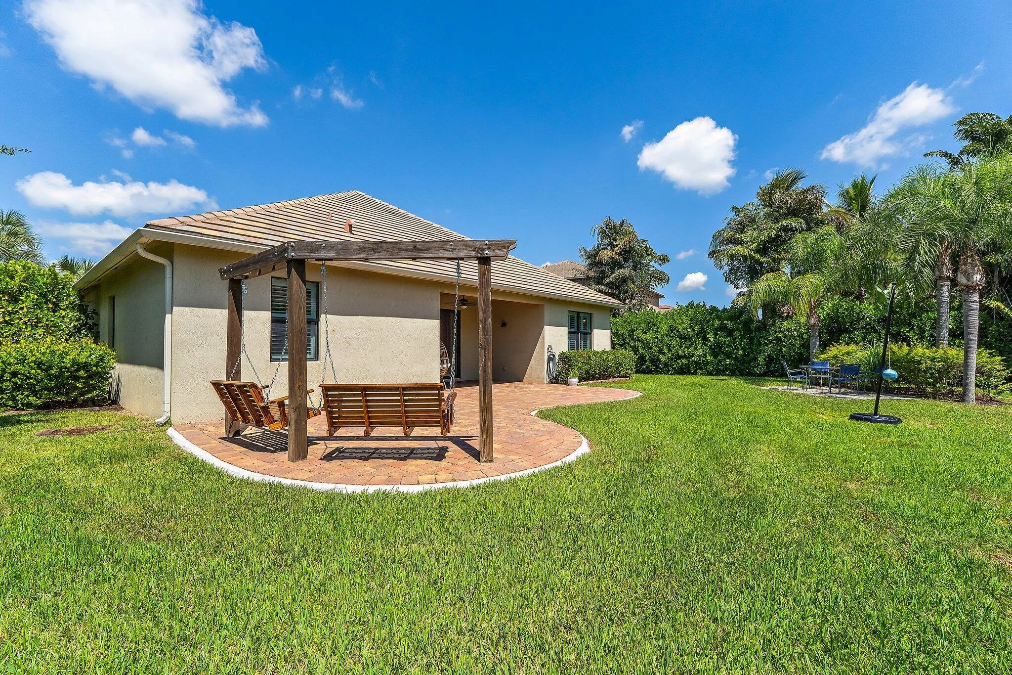 1171 SW Cherry Blossom Lane