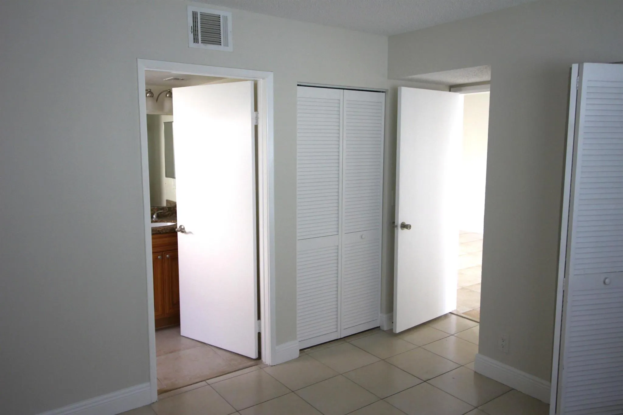 1513 Lake Crystal Drive, #C