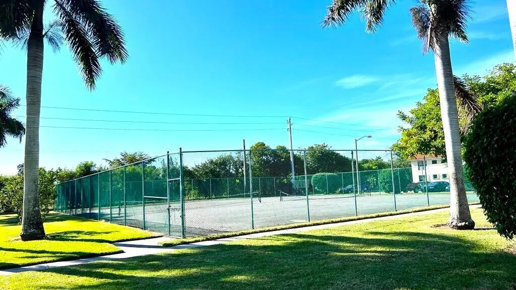 1513 Lake Crystal Drive, #C