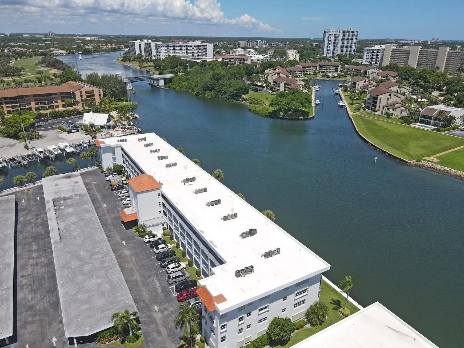 20 Yacht Club Drive, #403