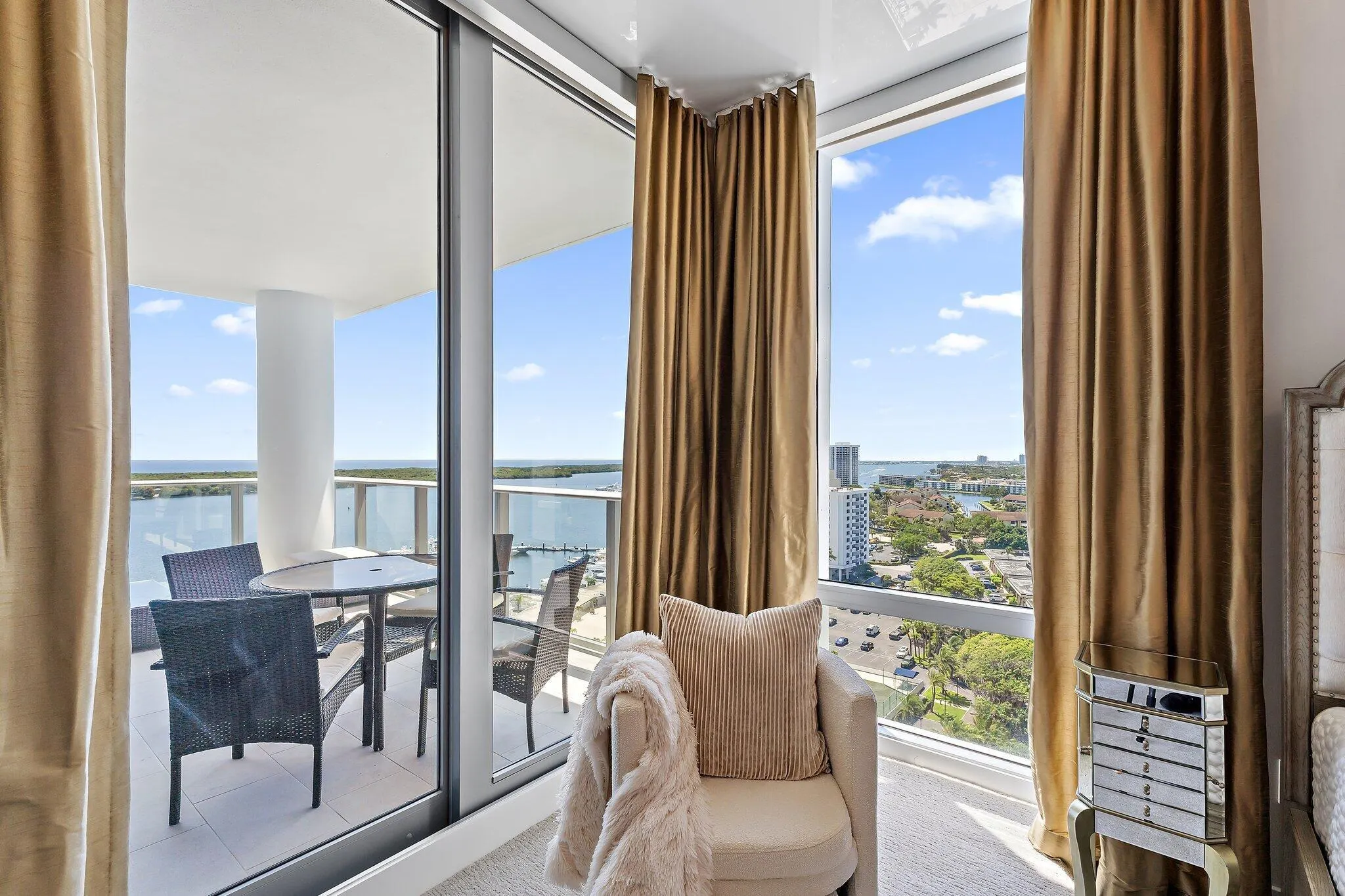 2 Water Club Way, #1603