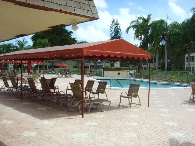 15 Willowbrook Lane, #204