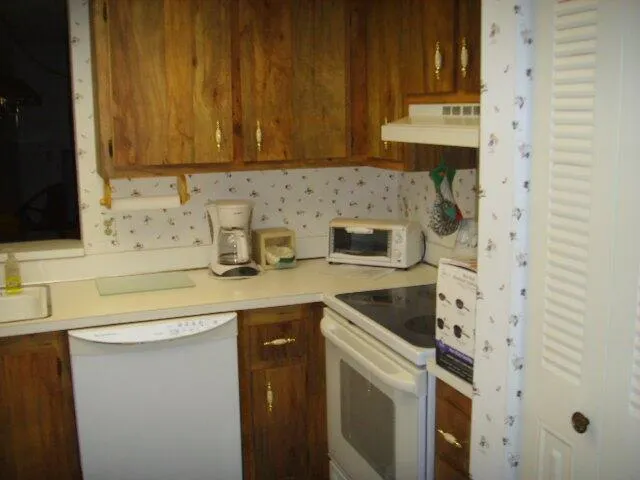 15 Willowbrook Lane, #204