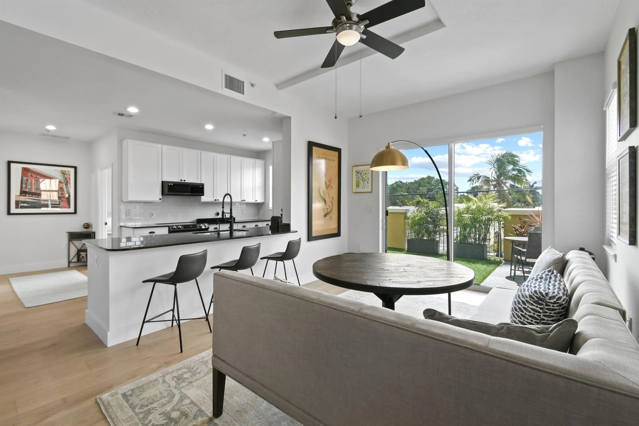 3940 N Flagler Drive, #206