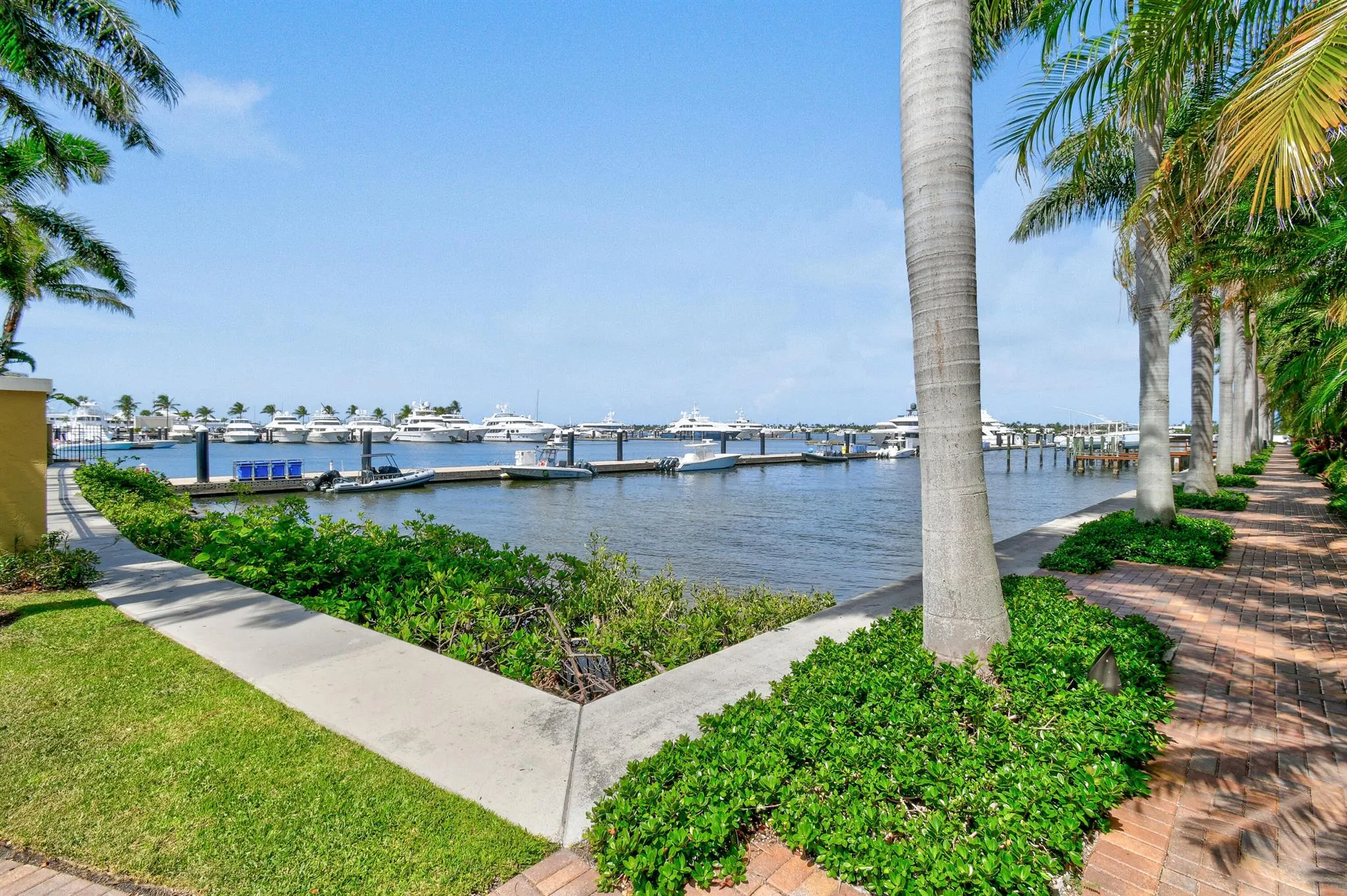 3940 N Flagler Drive, #206