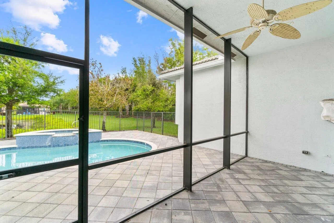 9039 Ribbons Ridge Point
