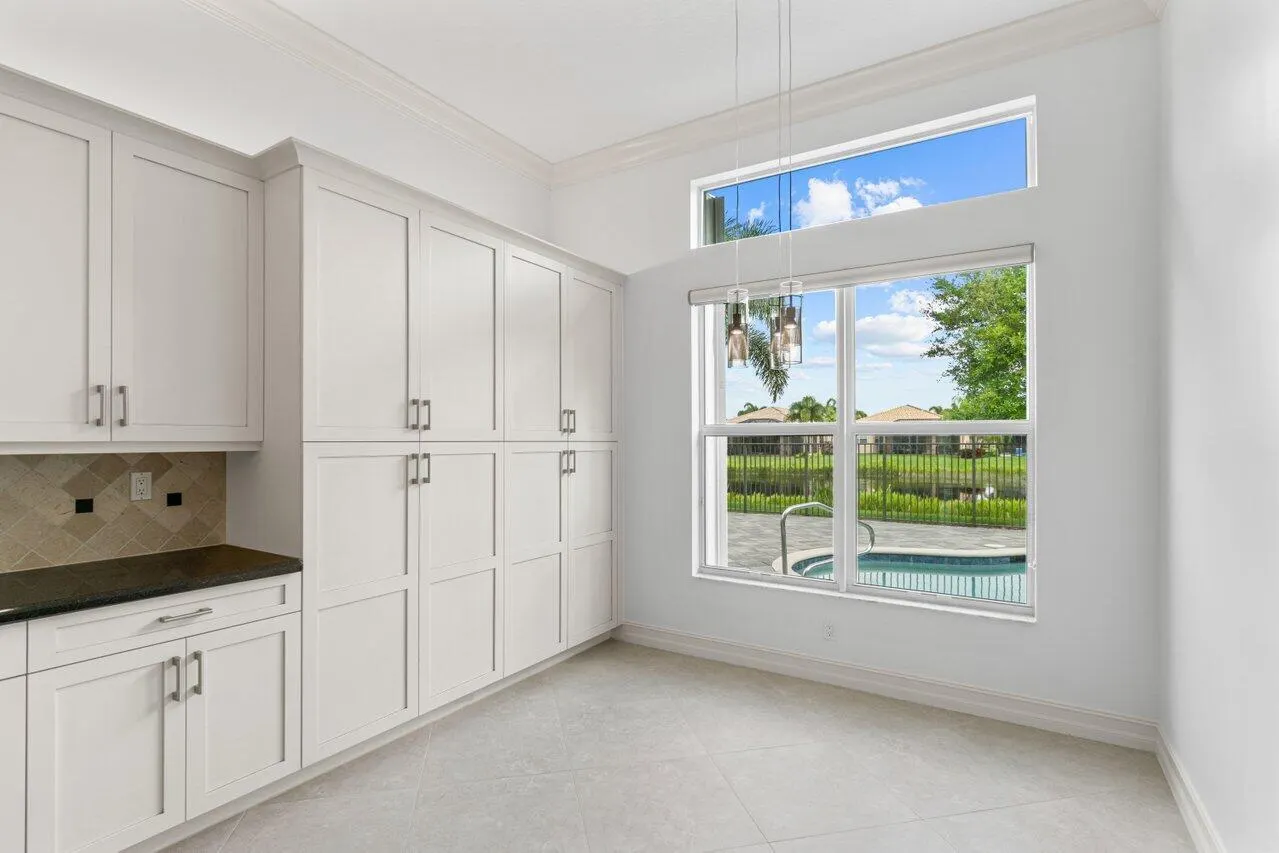 9039 Ribbons Ridge Point