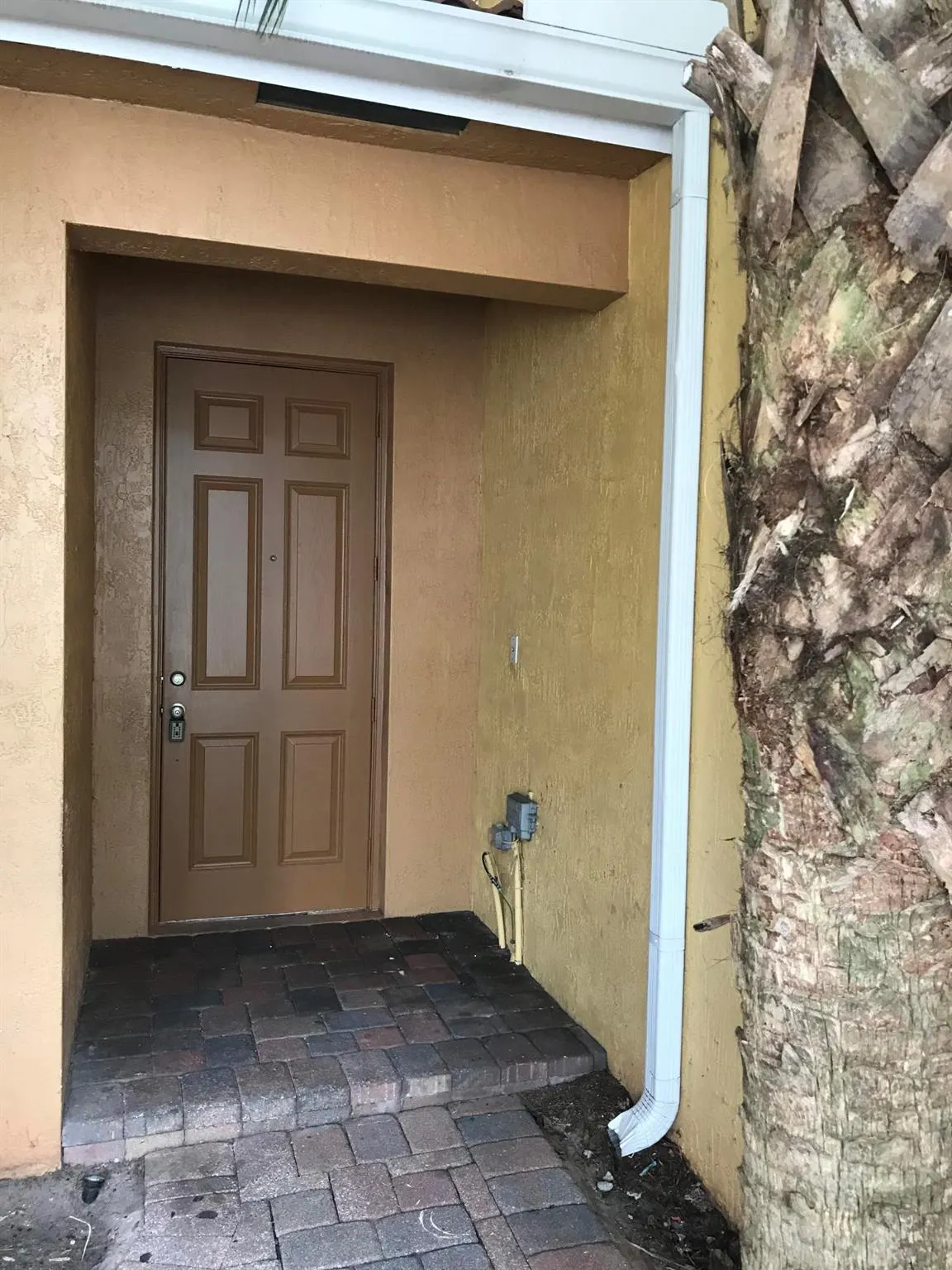 895 Pipers Cay Drive, #895