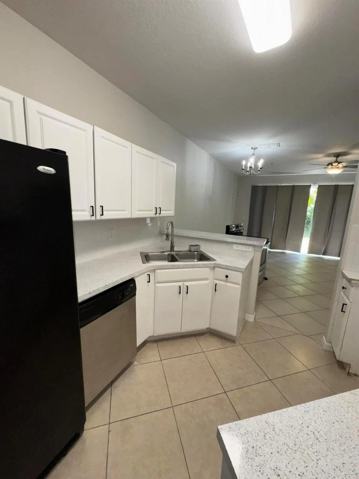 895 Pipers Cay Drive, #895