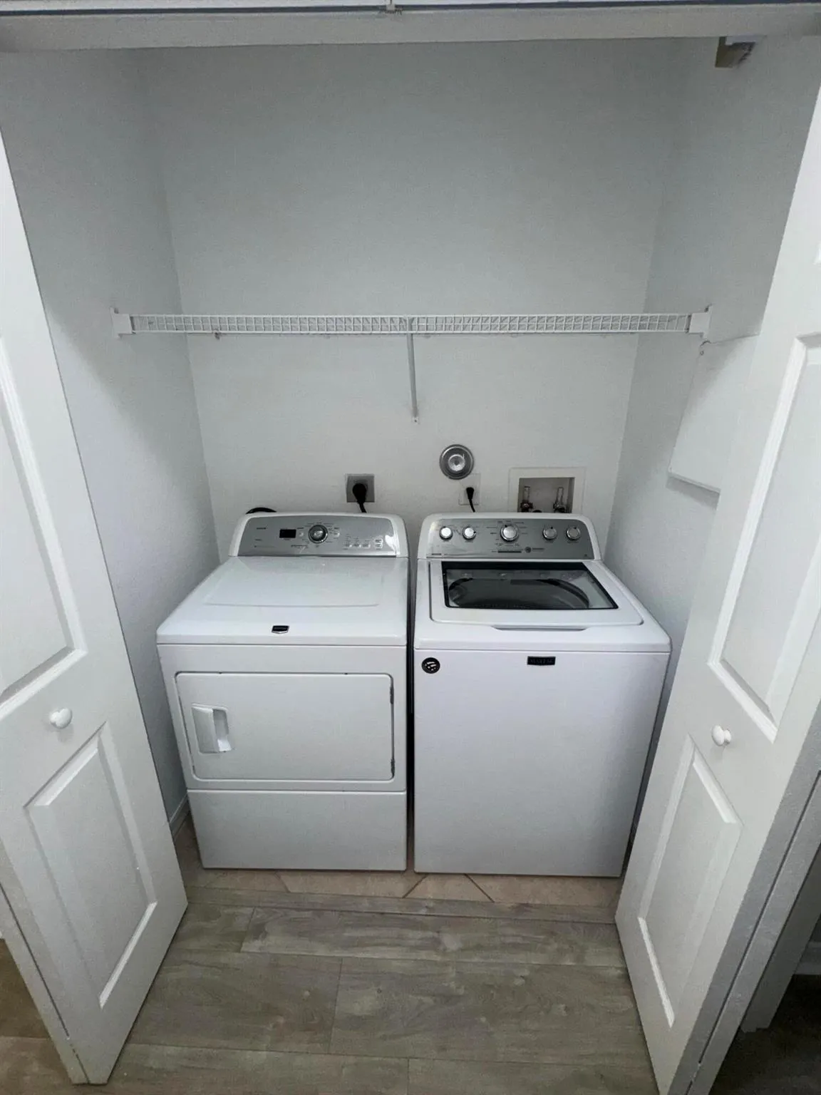 895 Pipers Cay Drive, #895