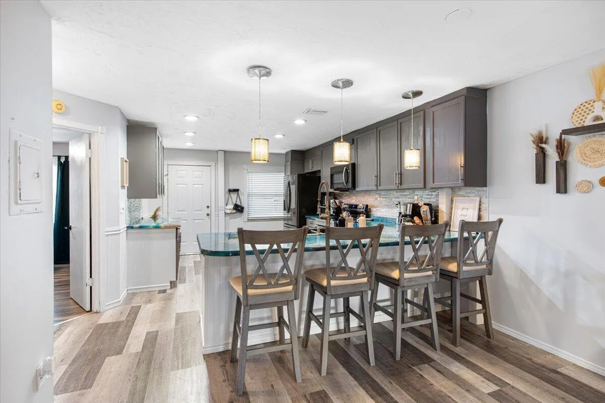 6006 Indrio Road, #7