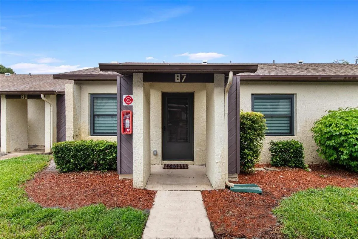 6006 Indrio Road, #7