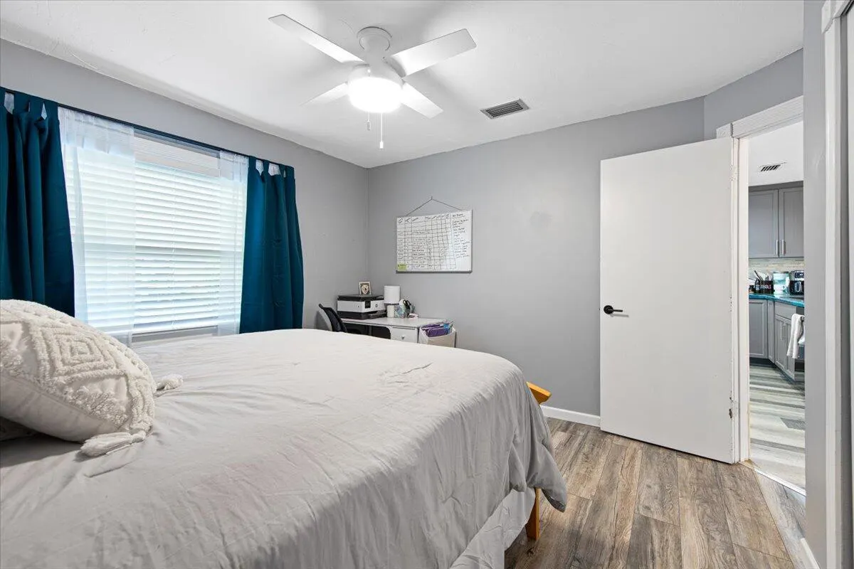 6006 Indrio Road, #7