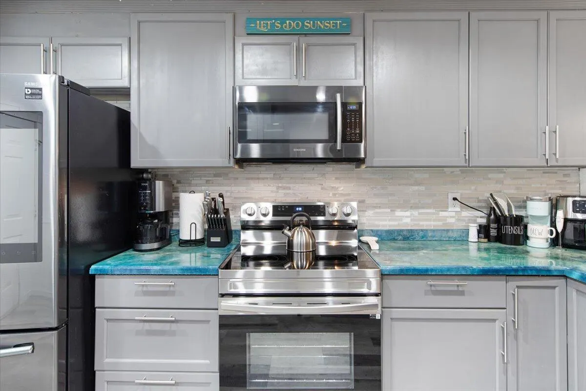 6006 Indrio Road, #7