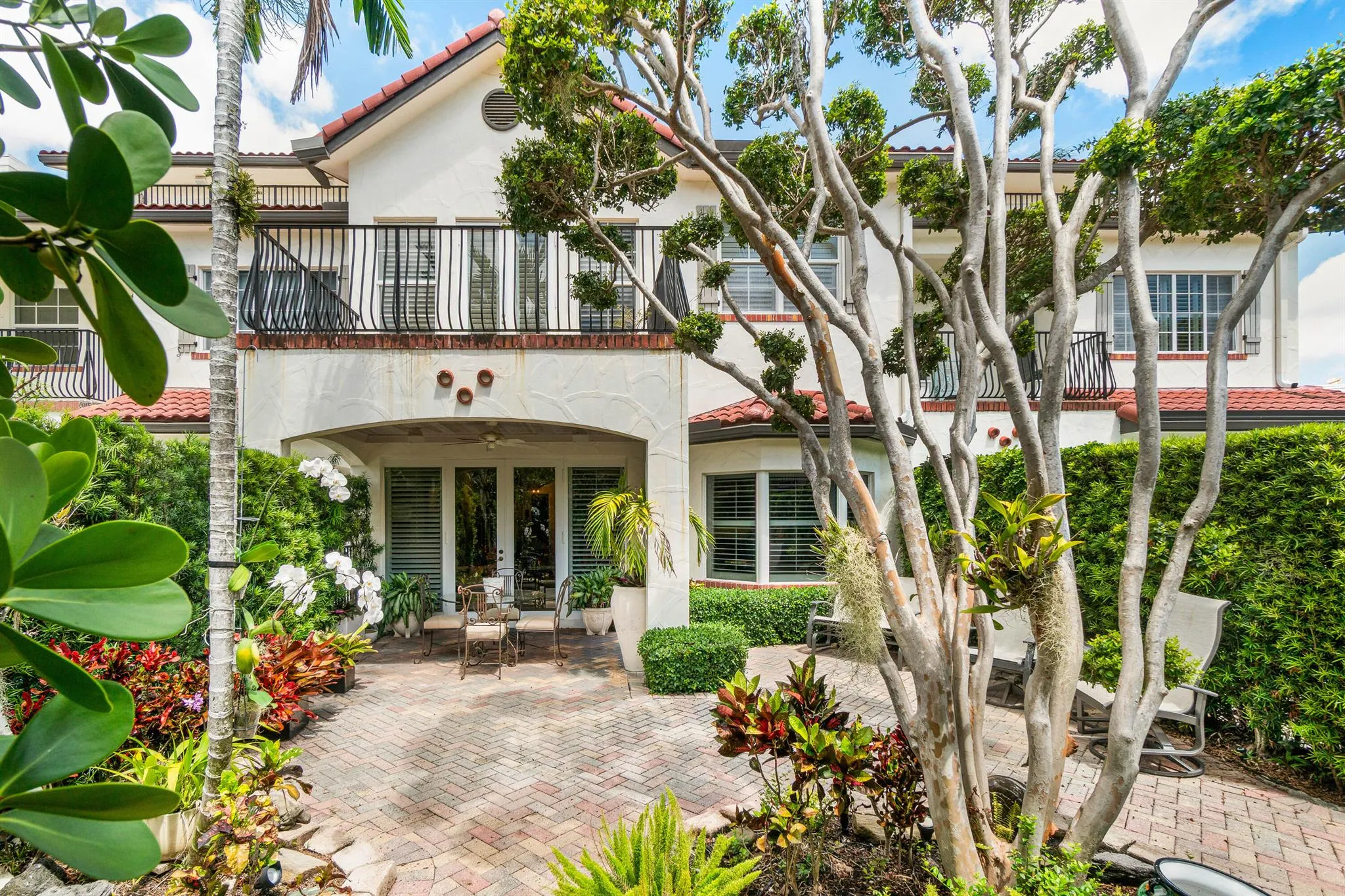 828 Estuary Way