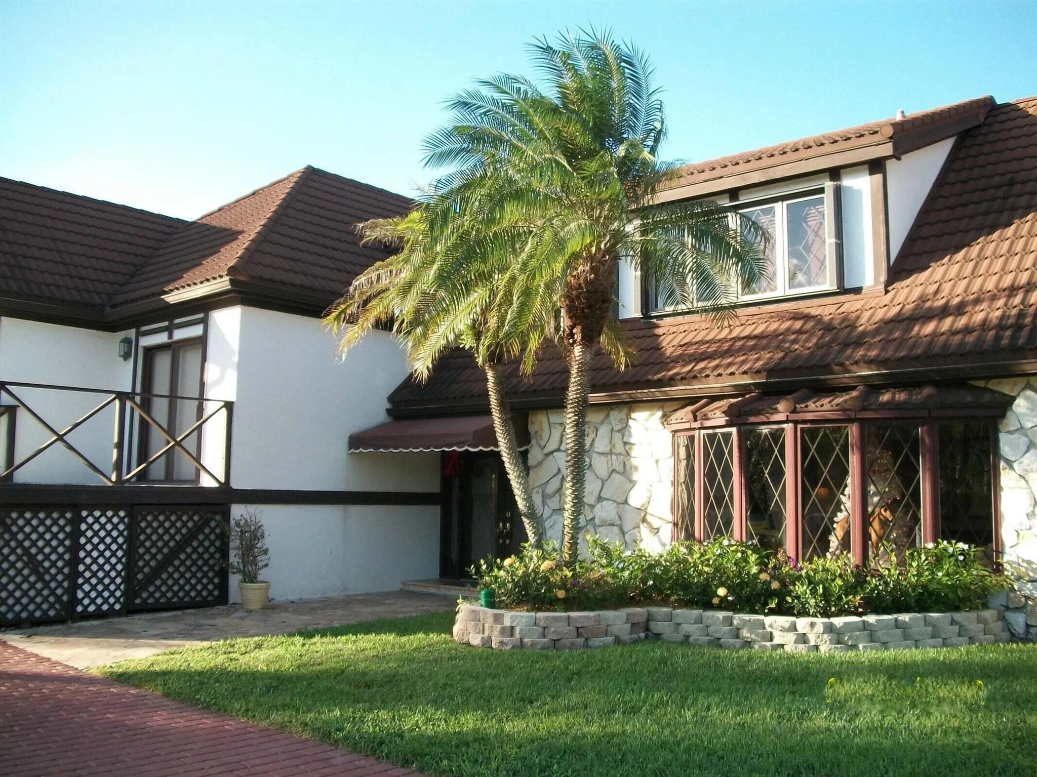 8789 Wendy Lane S