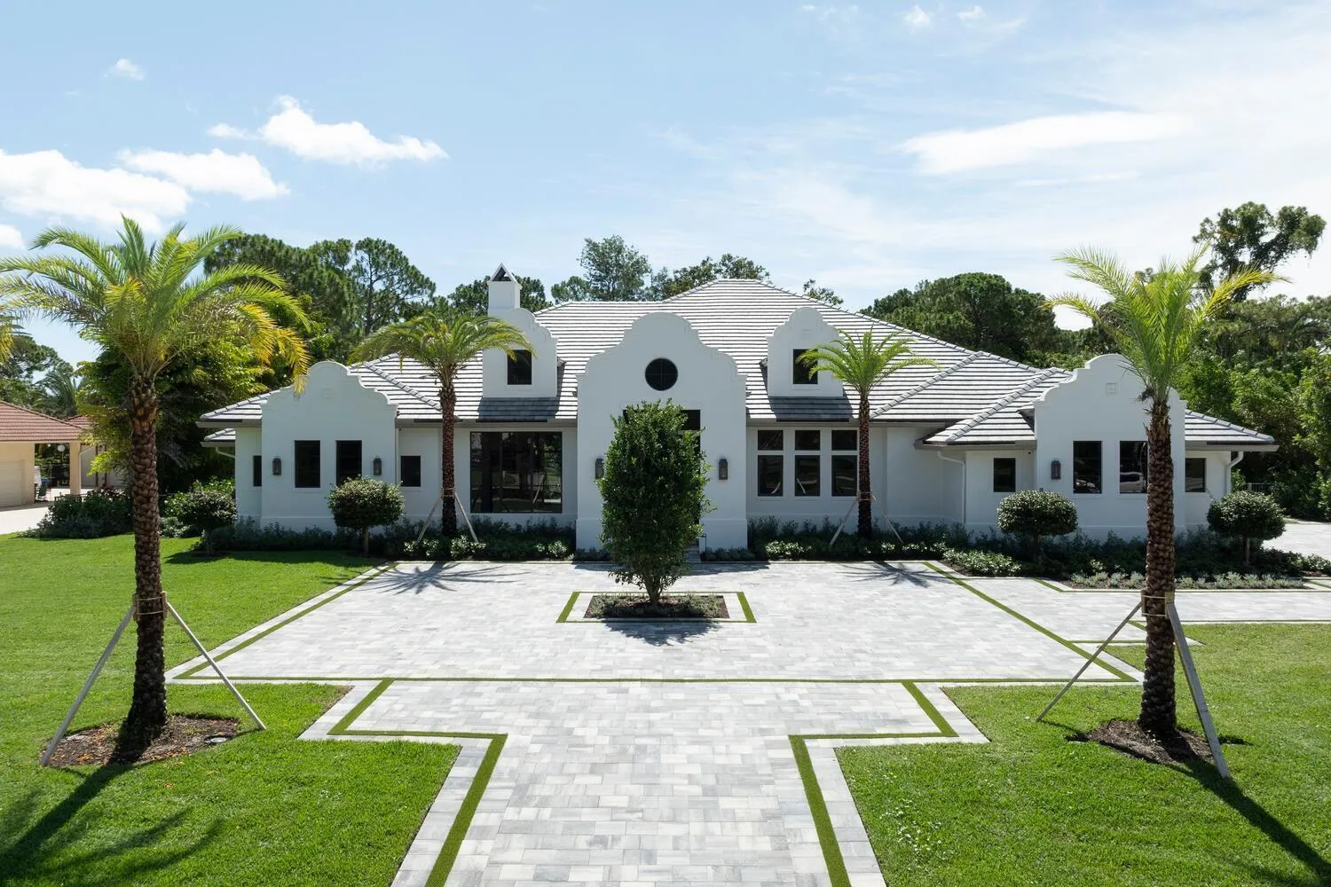 8789 Wendy Lane S