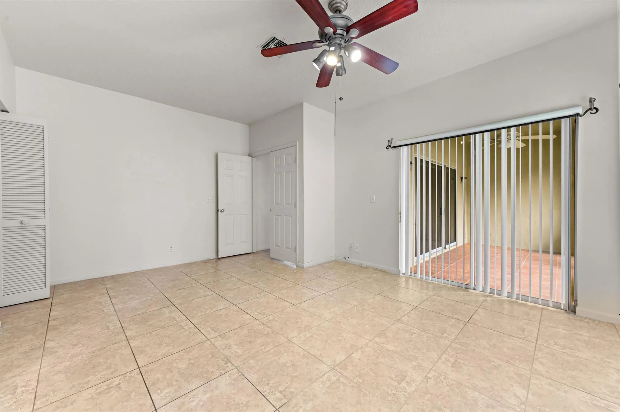12215 Brisbane Lane