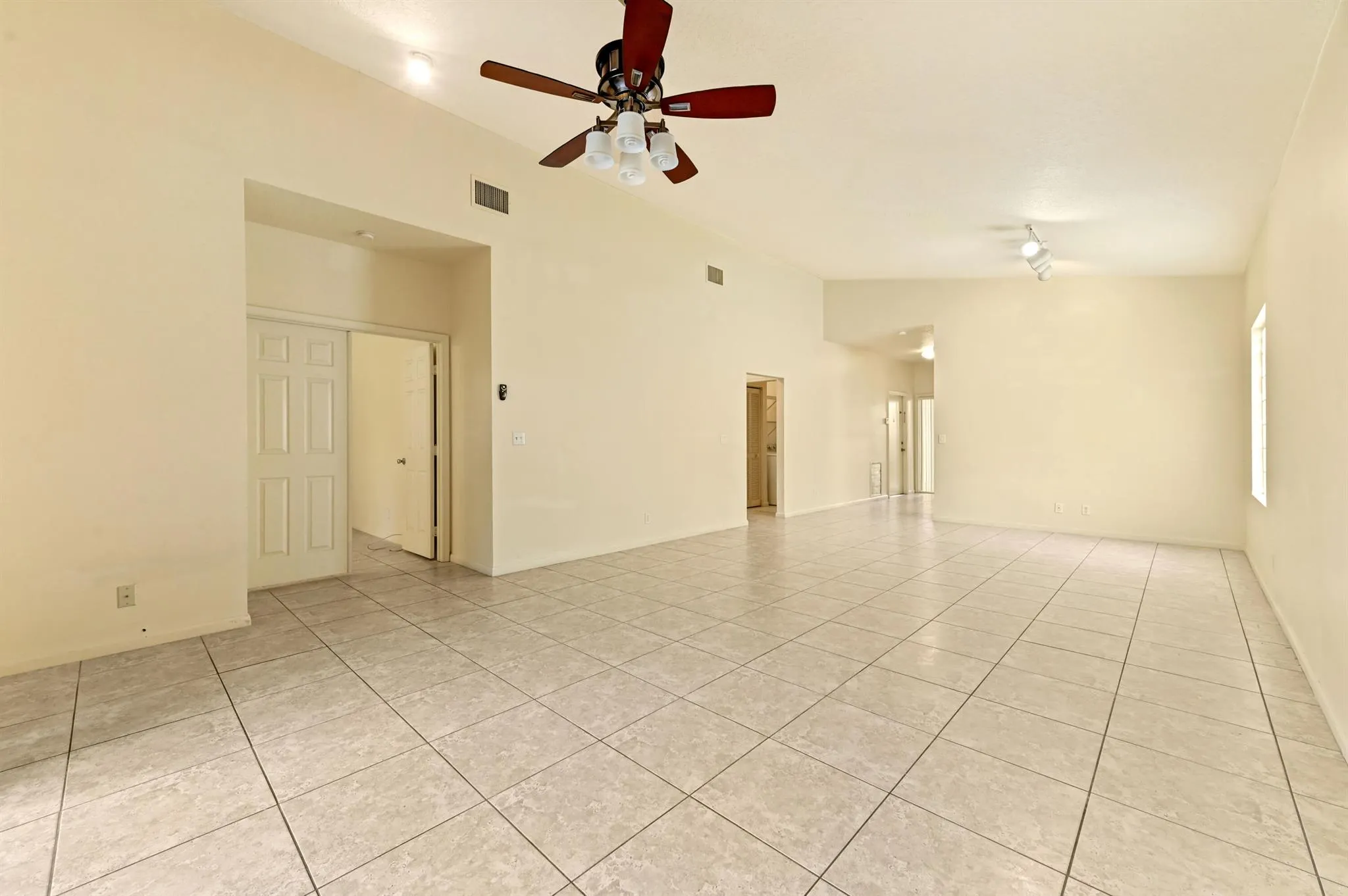 12215 Brisbane Lane
