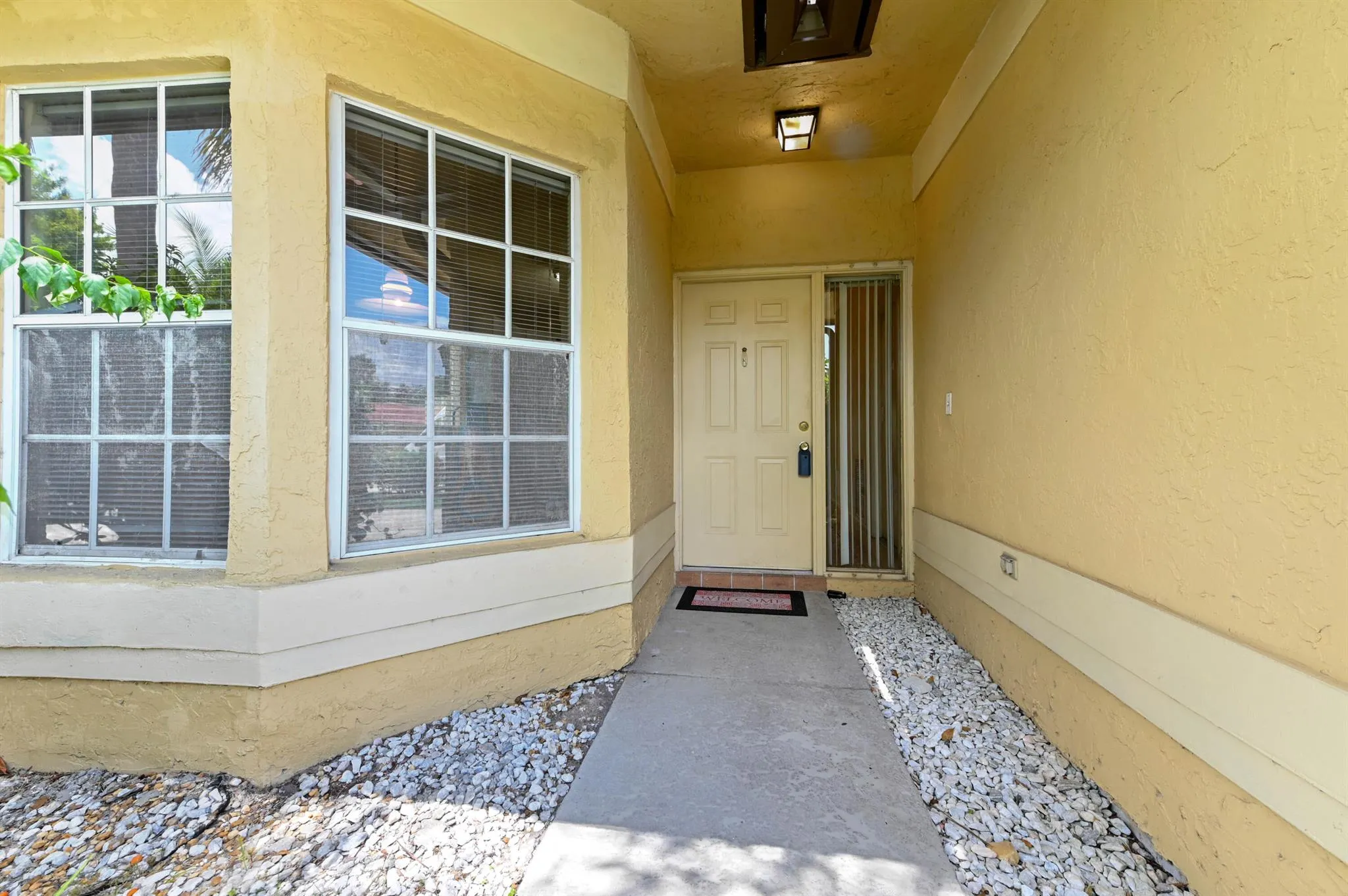 12215 Brisbane Lane