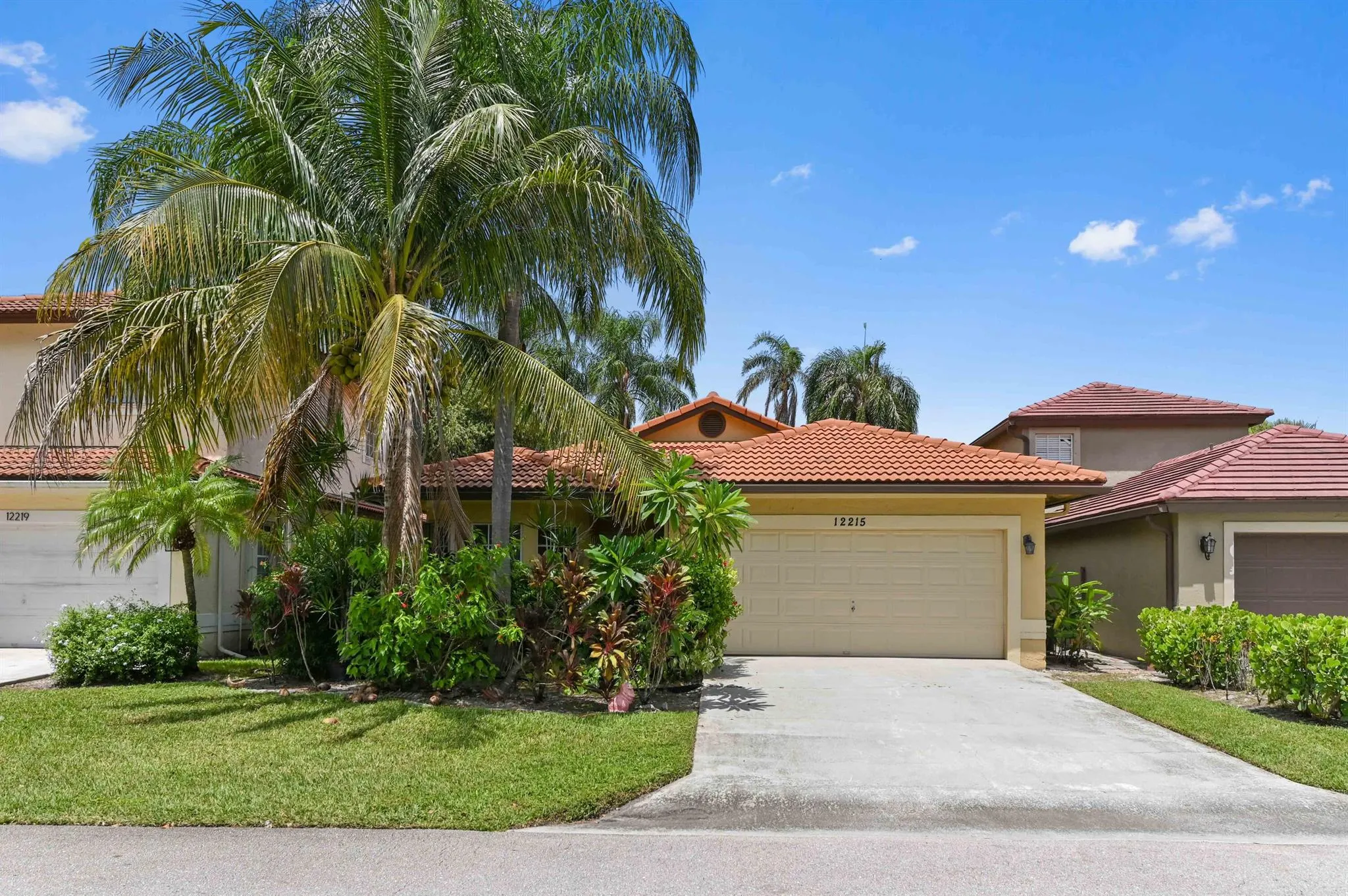 12215 Brisbane Lane